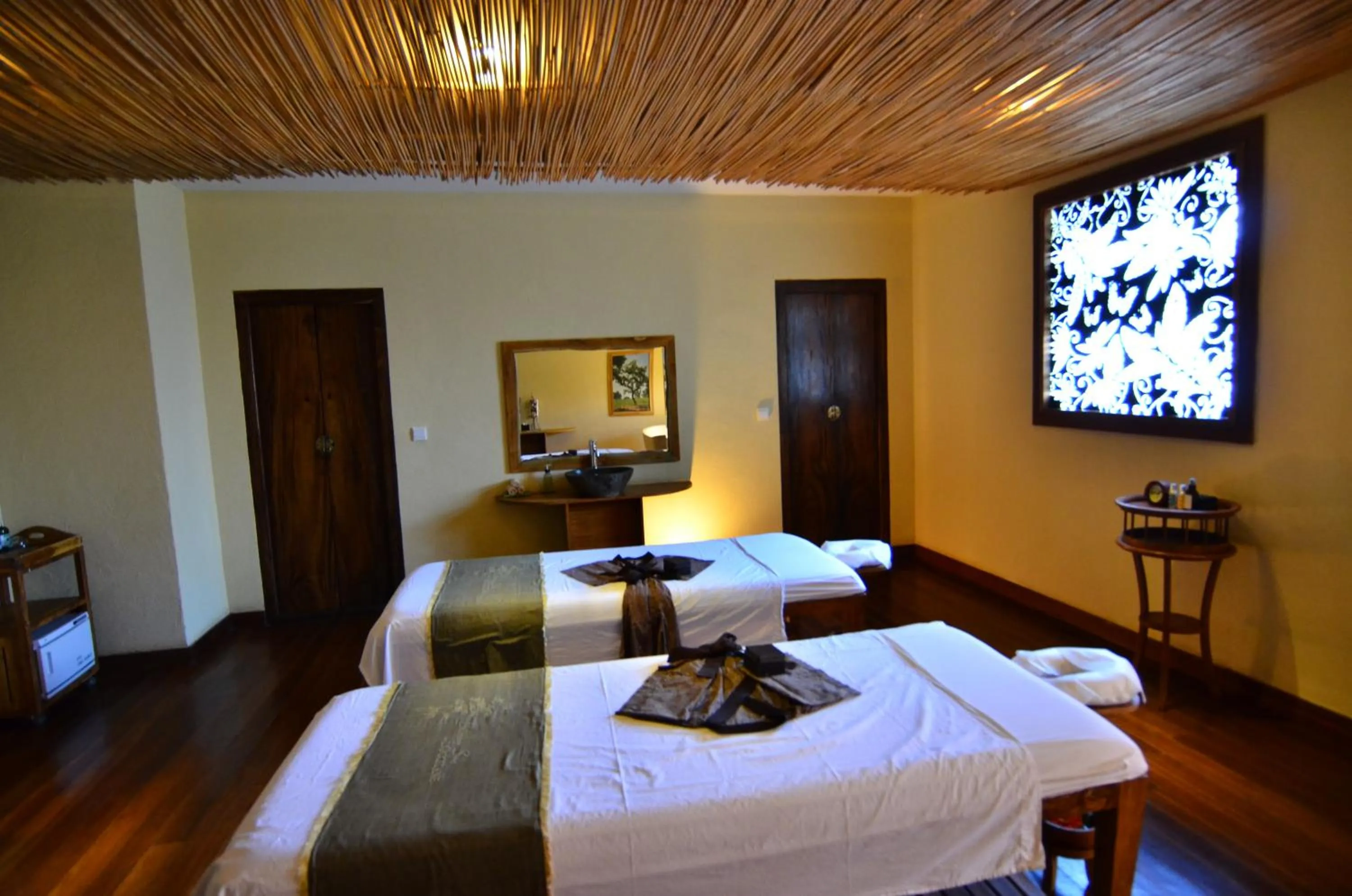 Spa and wellness centre/facilities, Bed in Kupu Kupu Jimbaran Beach Hotel & Spa by L’Occitane