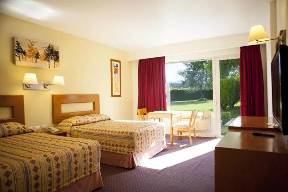 Executive Double Room with Two Double Beds - single occupancy in Hotel Paradise Inn Executive Double Room with Two Double Beds - single occupancy in Hotel Paradise Inn