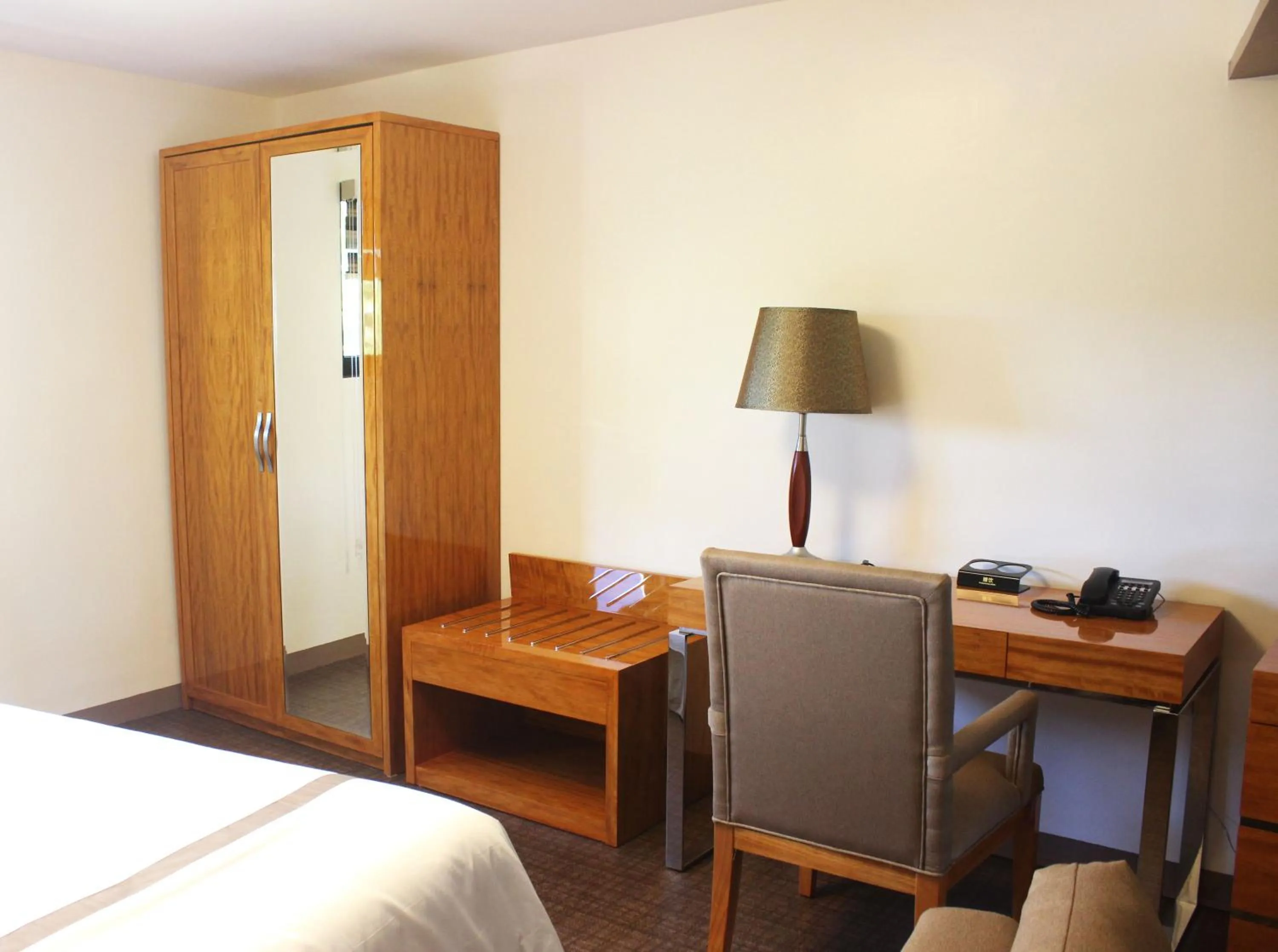 Bedroom, Bed in Saipan Beach Hotel