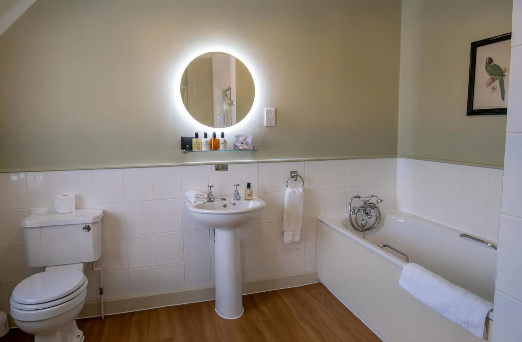 Bathroom in Leeds Castle Stable Courtyard Bed and Breakfast