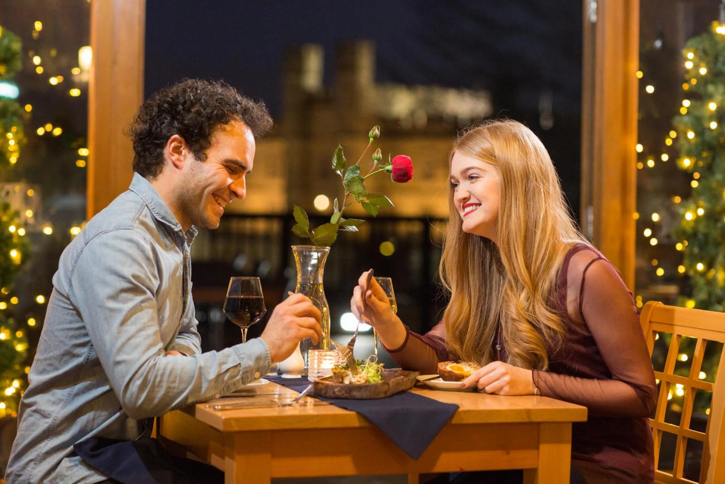 Restaurant/places to eat in Leeds Castle Stable Courtyard Bed and Breakfast