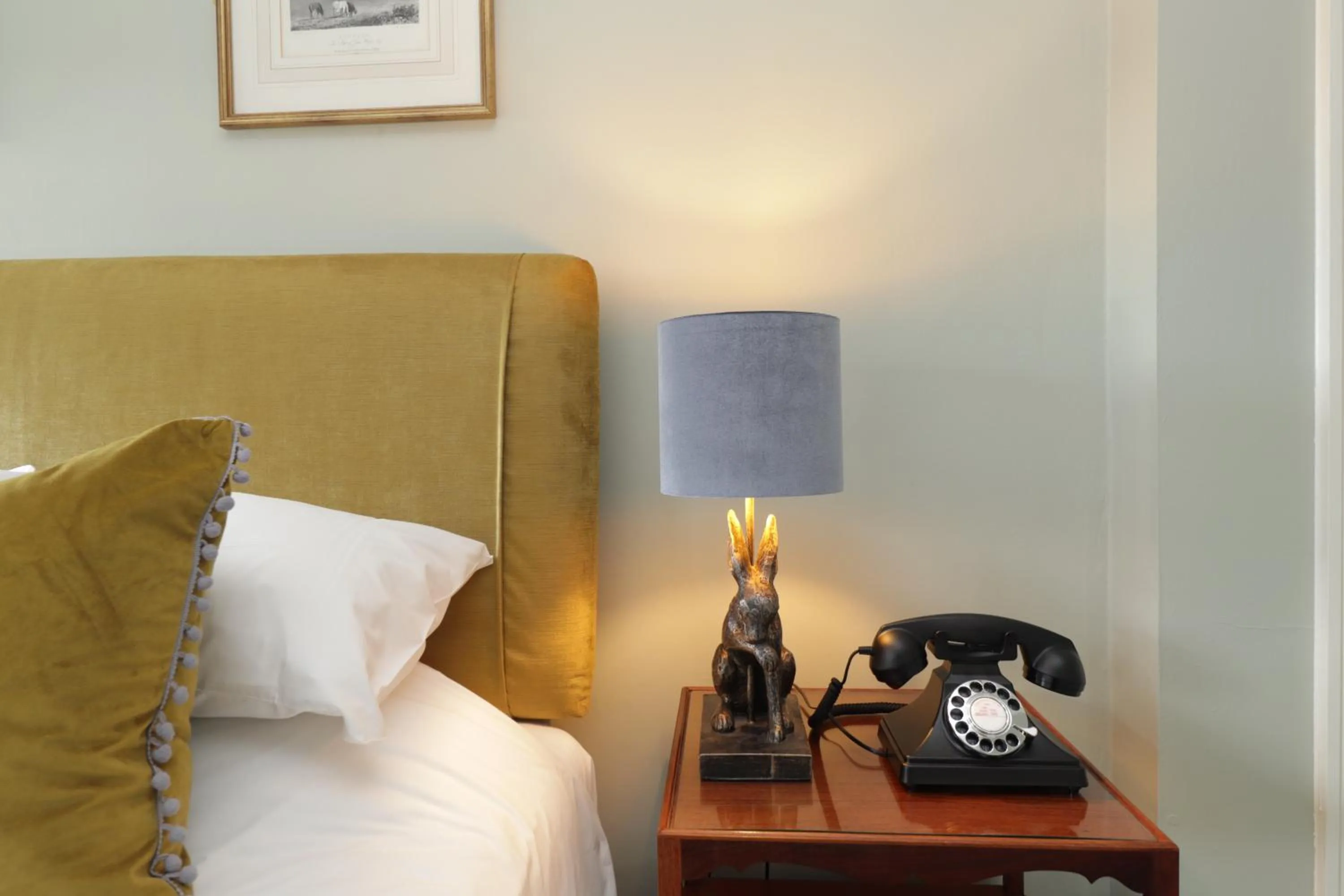 Bedroom in Leeds Castle Stable Courtyard Bed and Breakfast