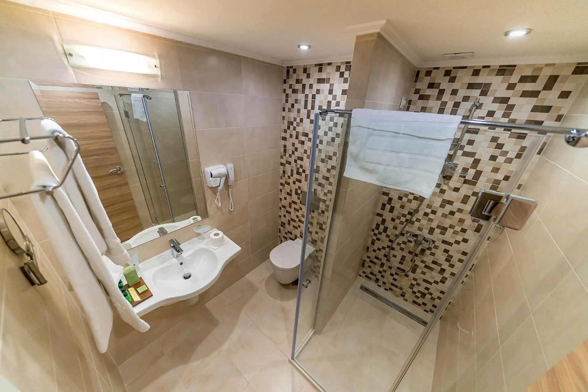 Shower in Hotel ZOO Sofia