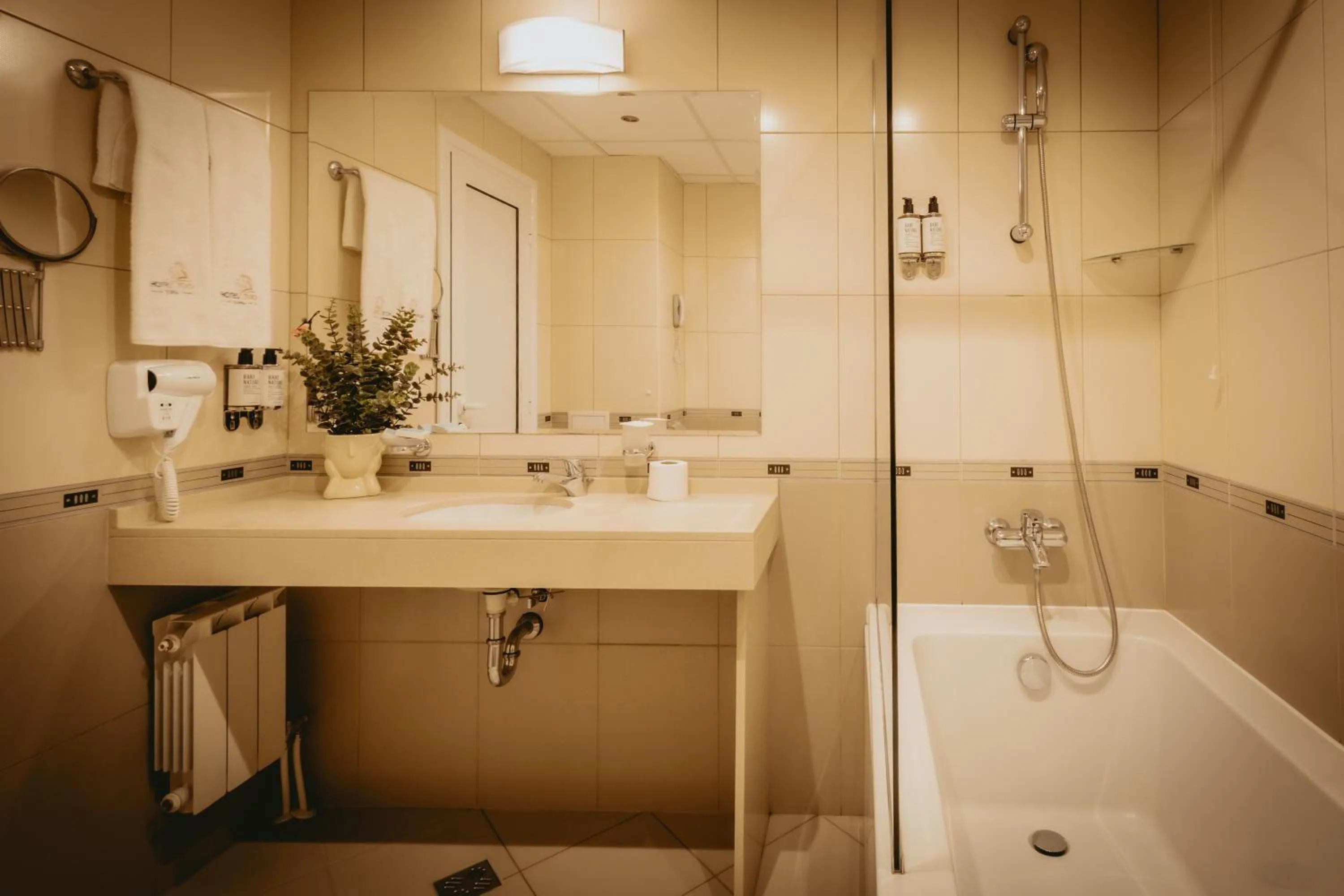 Shower in Hotel ZOO Sofia