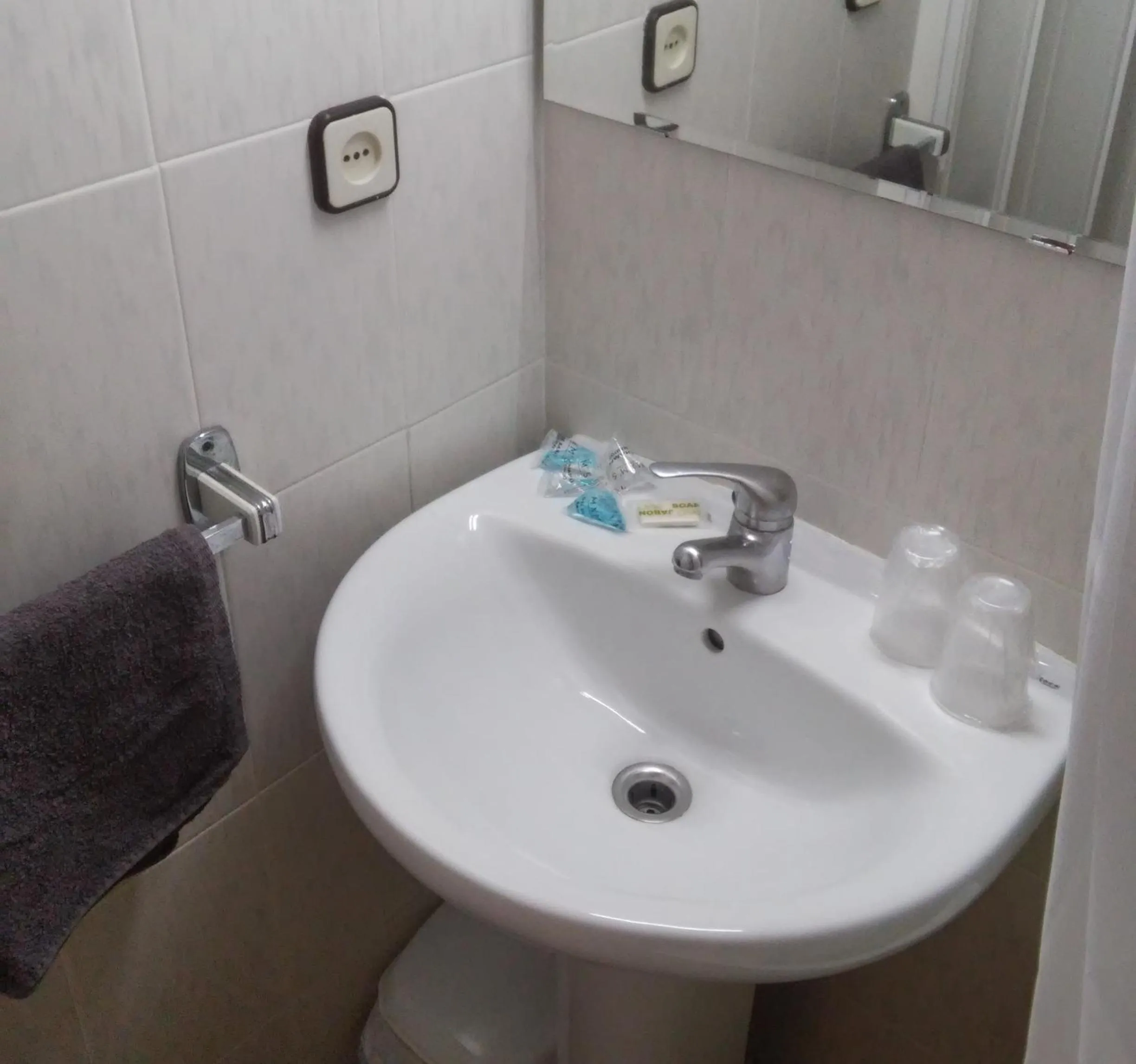 Bathroom in Hostal Lesseps