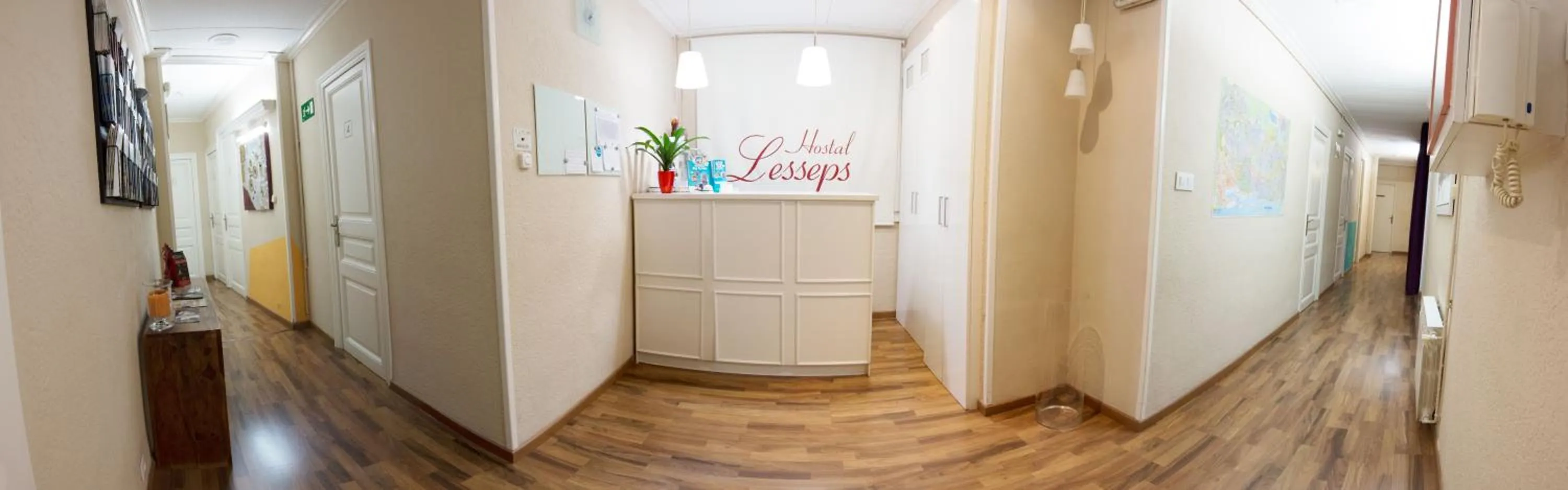 Lobby or reception in Hostal Lesseps