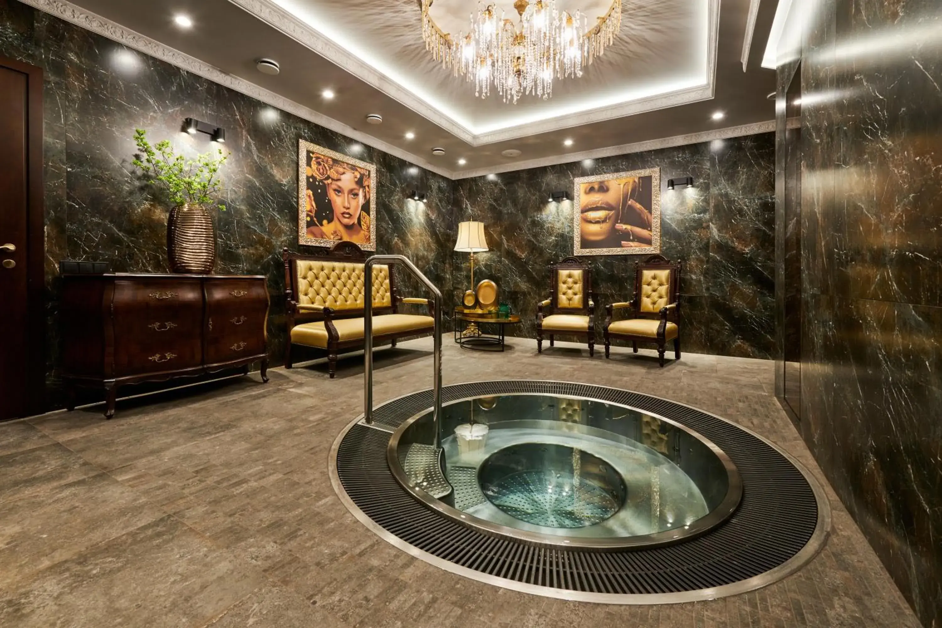 King Room with Private Spa Access for 1 hour (Jacuzzi with Sauna) in Sofijos Rezidencija King Room with Private Spa Access for 1 hour (Jacuzzi with Sauna) in Sofijos Rezidencija