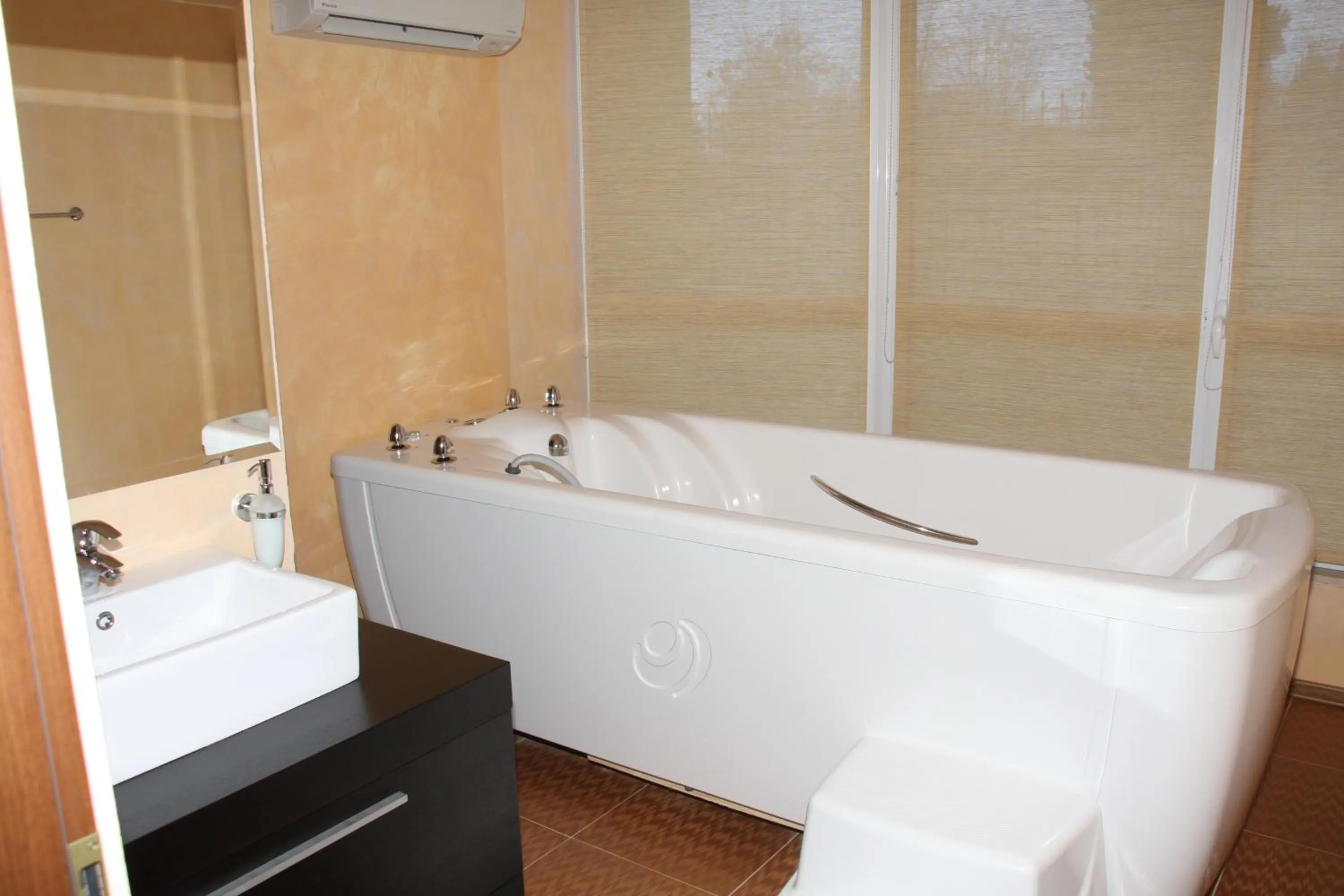 Bathroom in Aparthotel Marina Holiday Club - All Inclusive & Free Parking