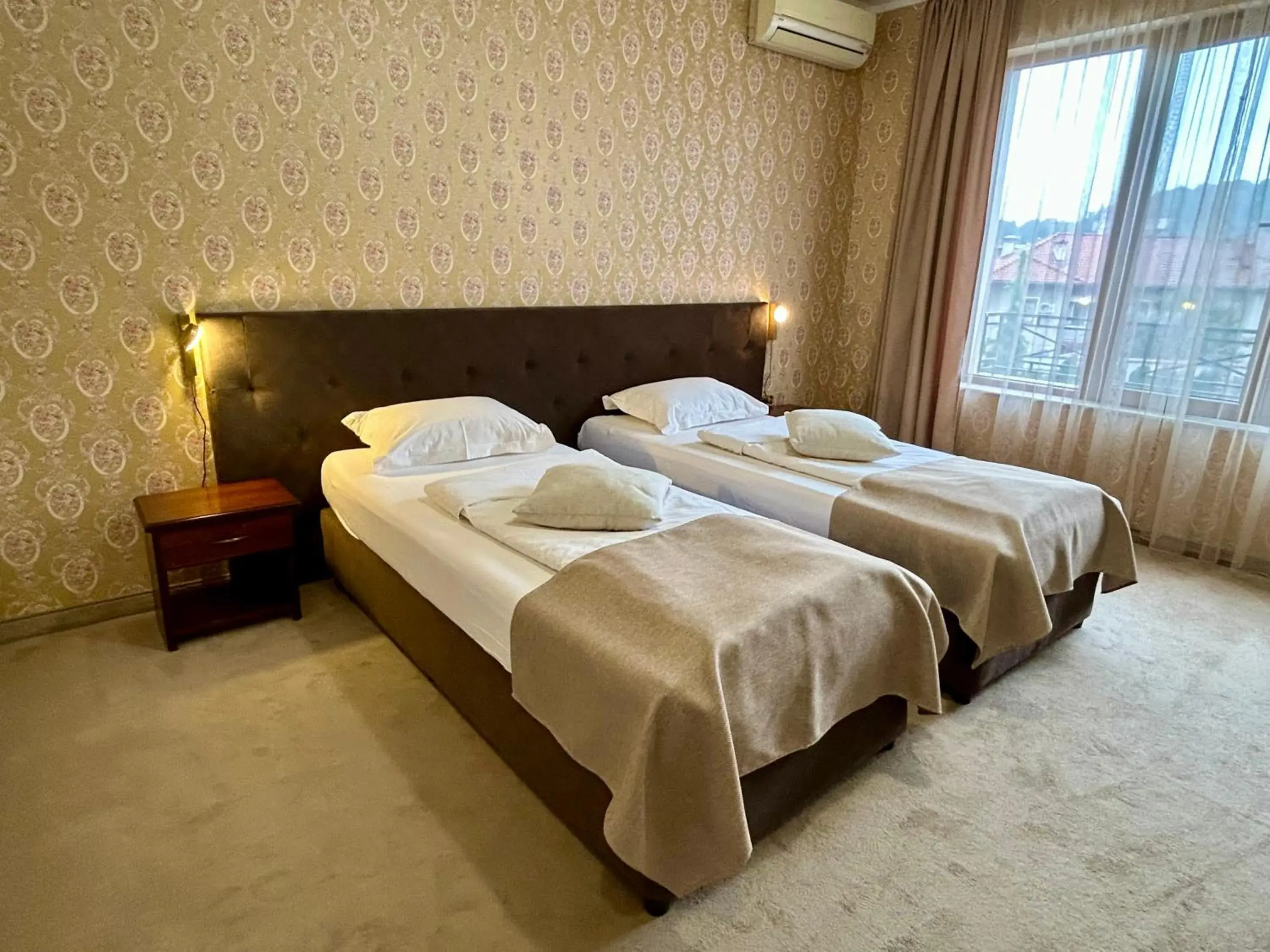 Suite in Chateau Montagne Hotel Troyan Suite in Chateau Montagne Hotel Troyan