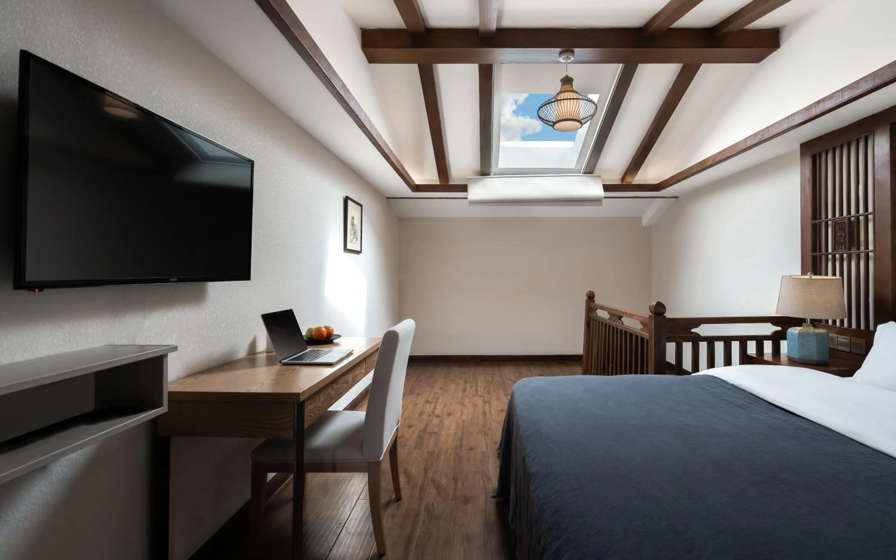 Bedroom, Bed in Lijiang Gemmer Hotel