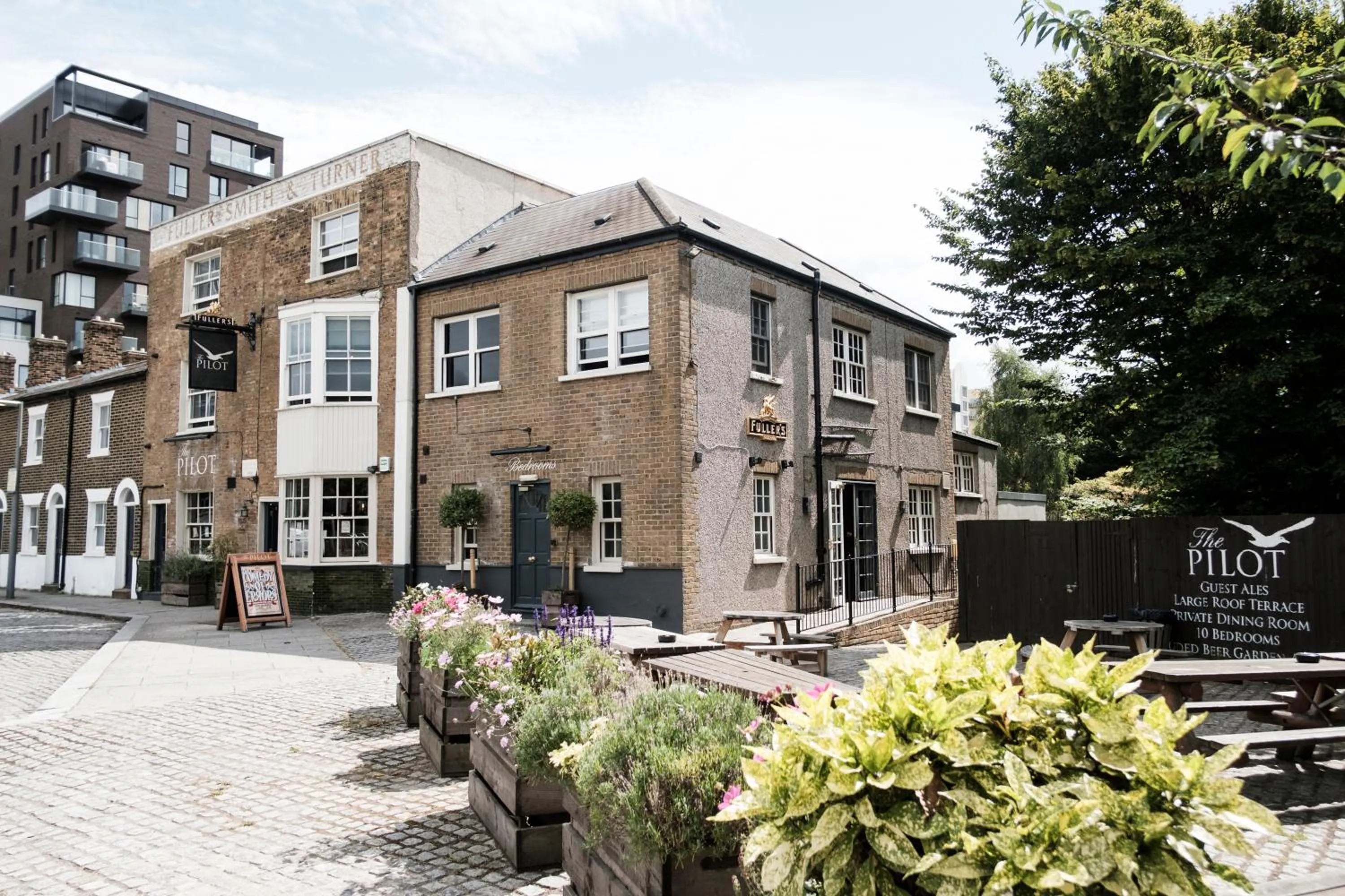 Property building in The Pilot Inn