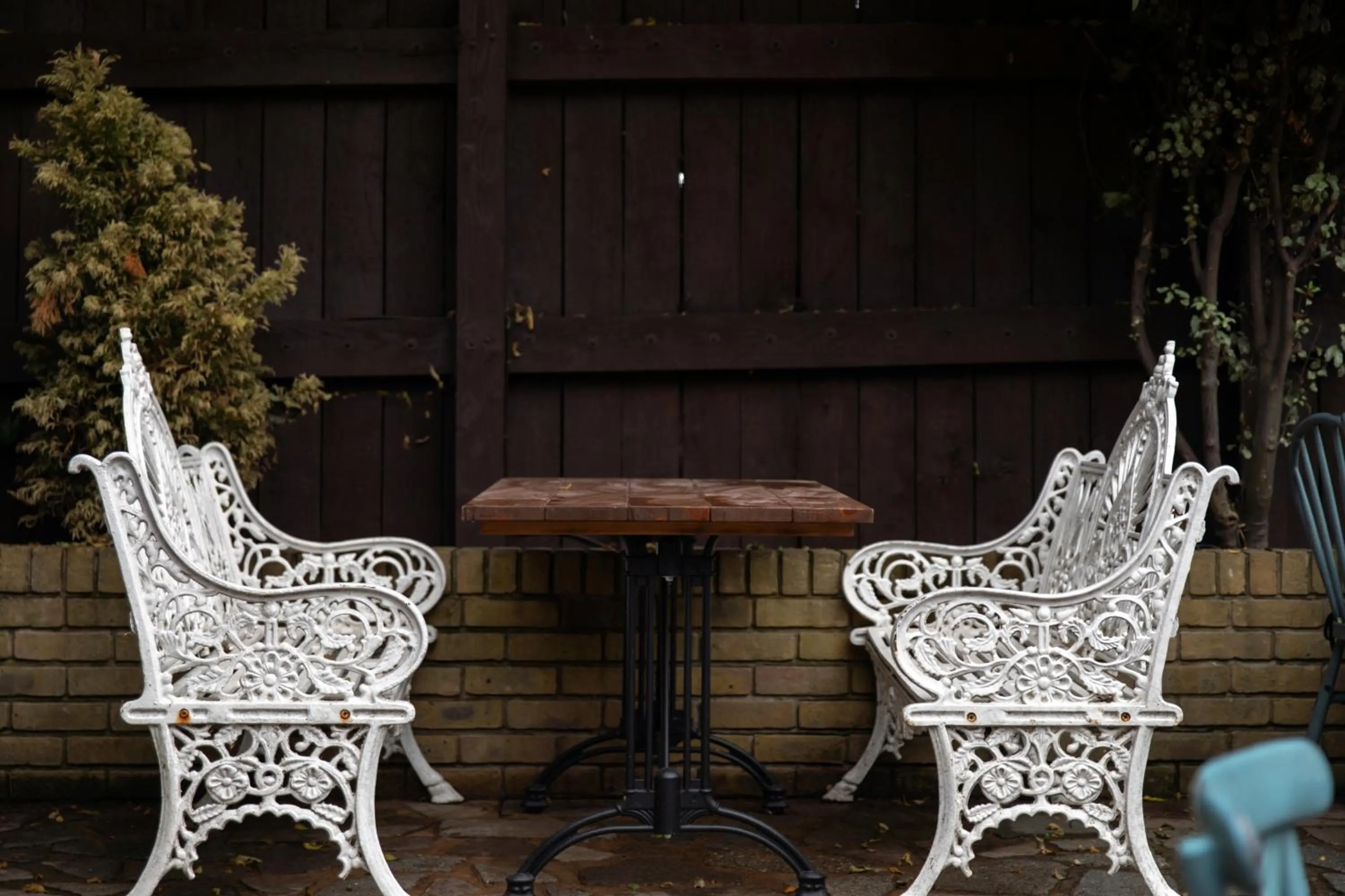 Patio in The Pilot Inn