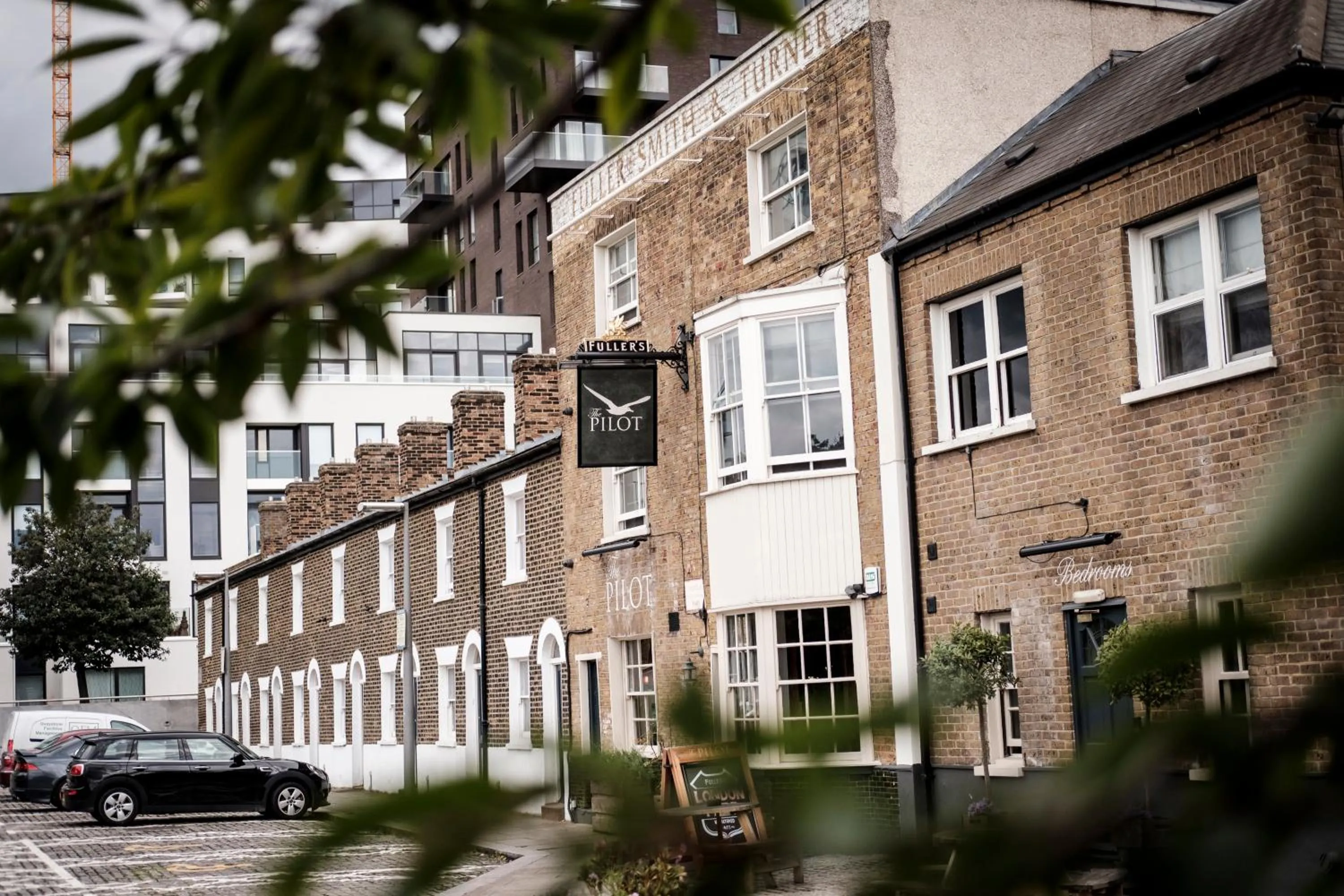 Facade/entrance in The Pilot Inn