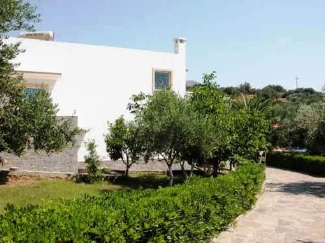 Garden in Primavera Paradise Apartments