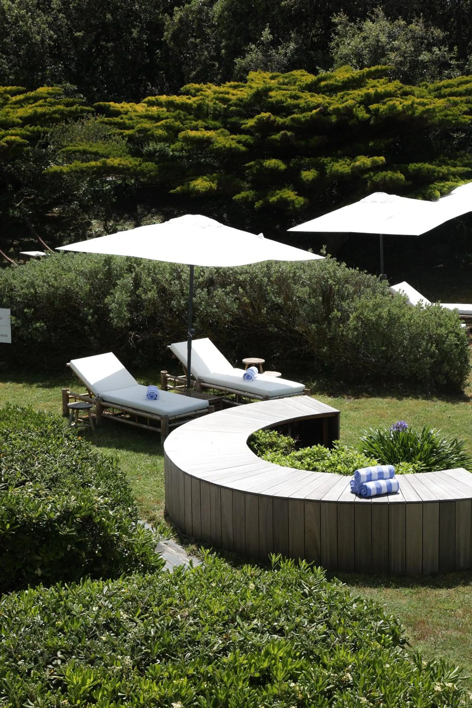 Garden in Hôtel & Spa Le Grand Large