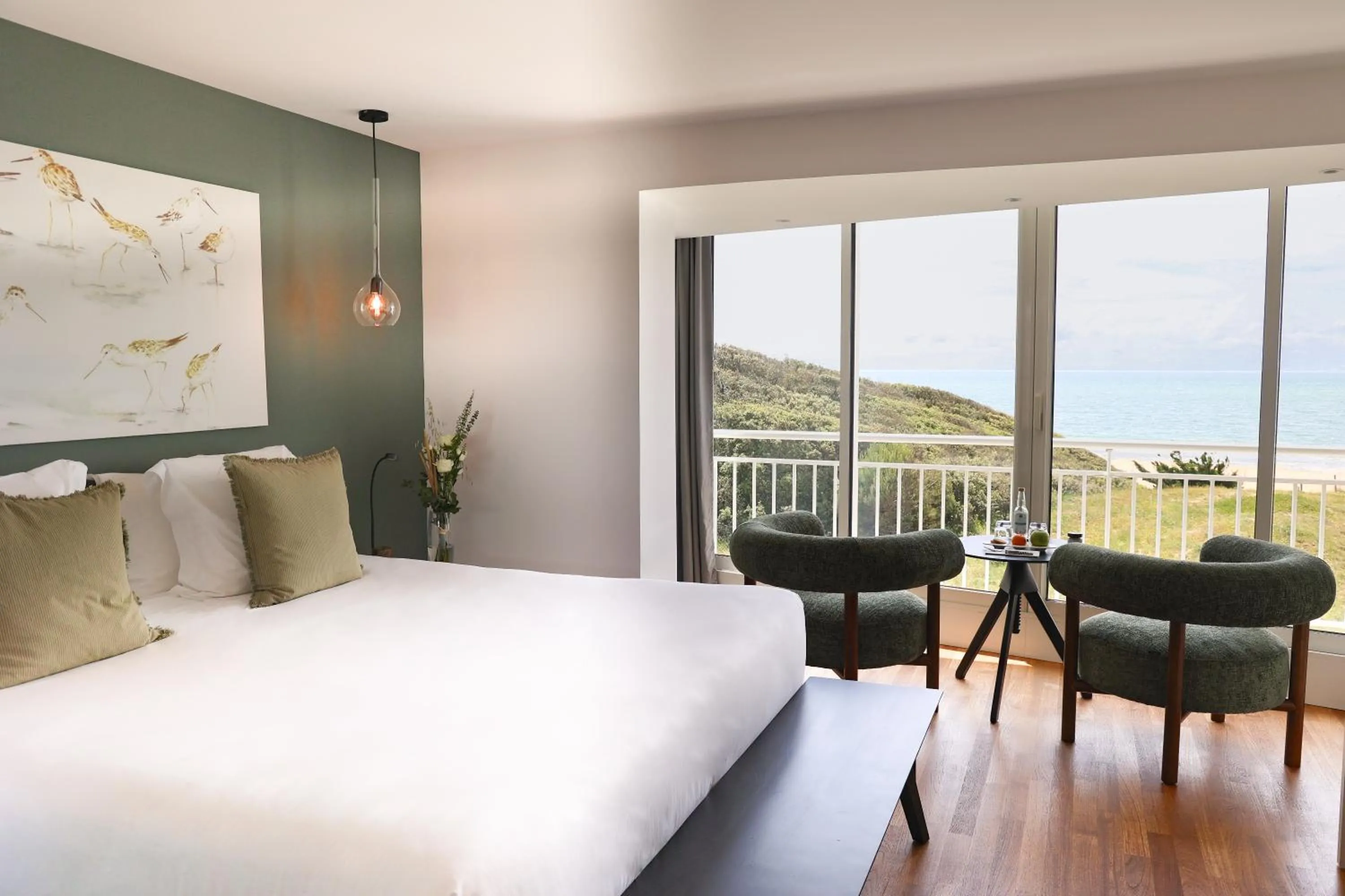 Bed in Hôtel & Spa Le Grand Large