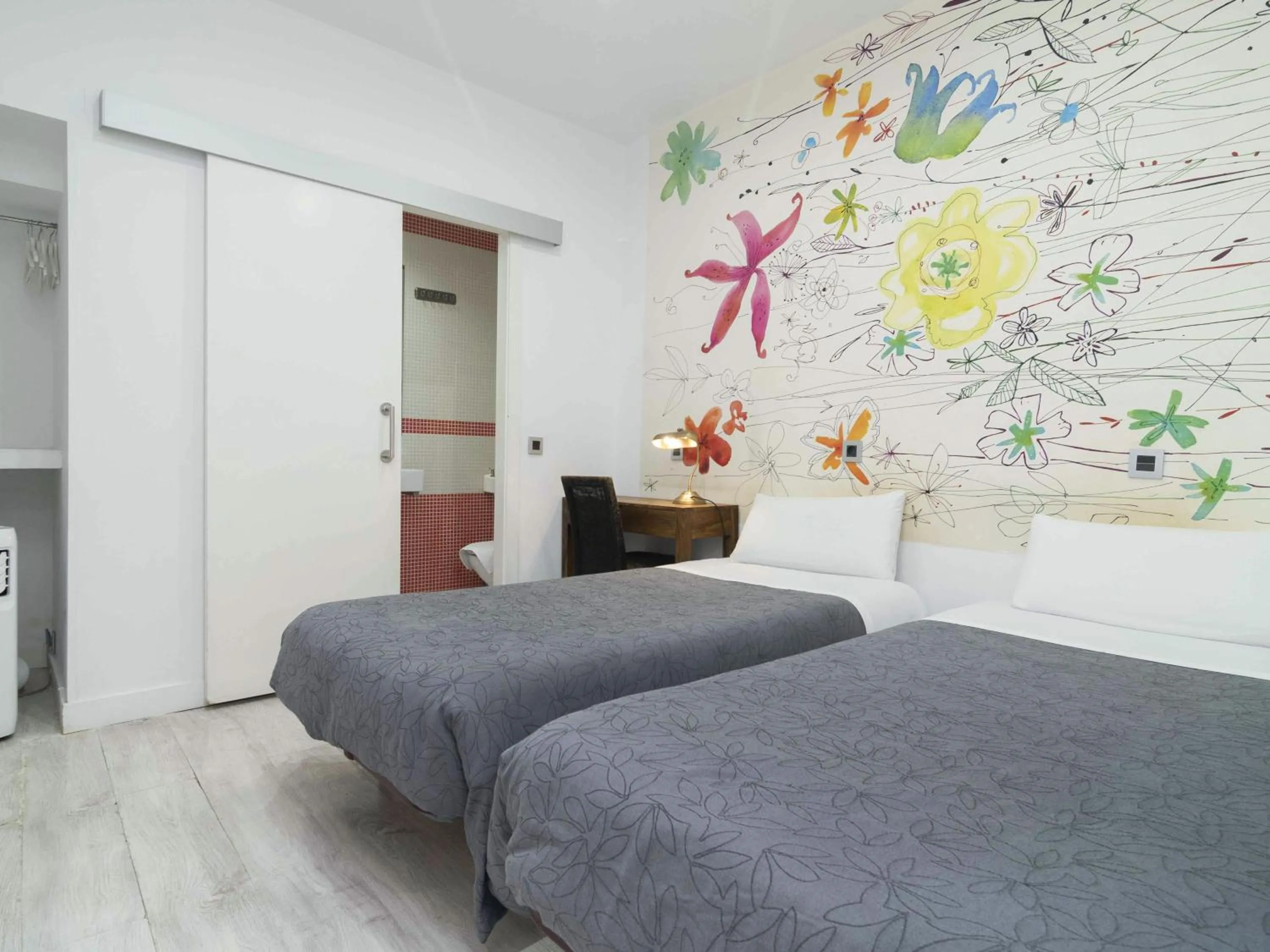 Bed in Hostal Foster