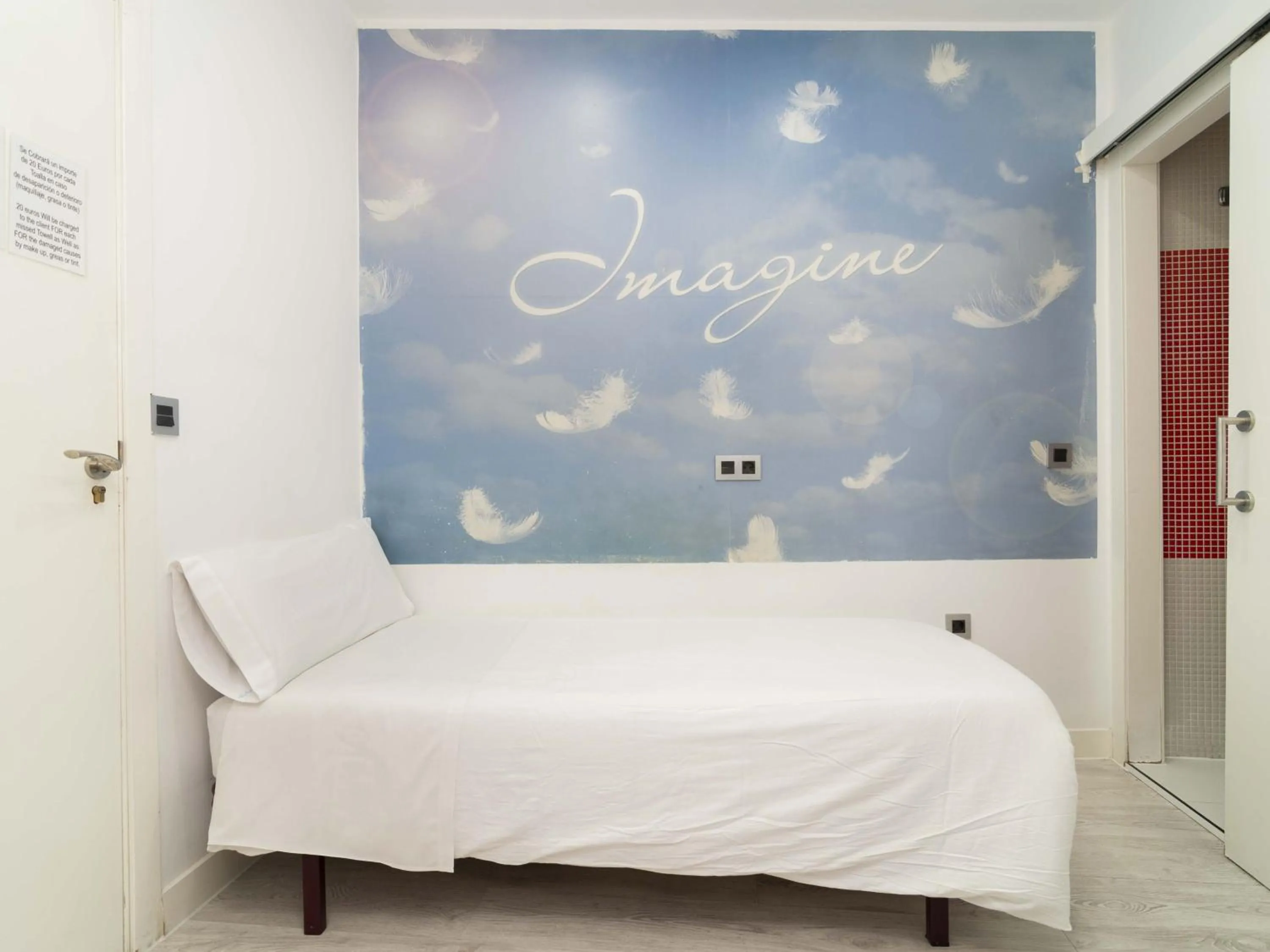 Bed in Hostal Foster