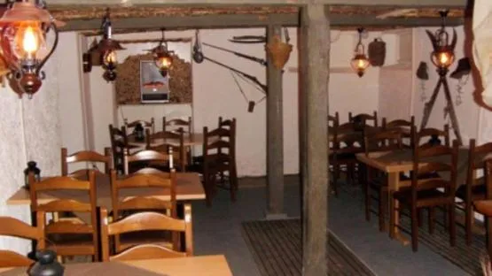 Restaurant/places to eat in Alpenrose