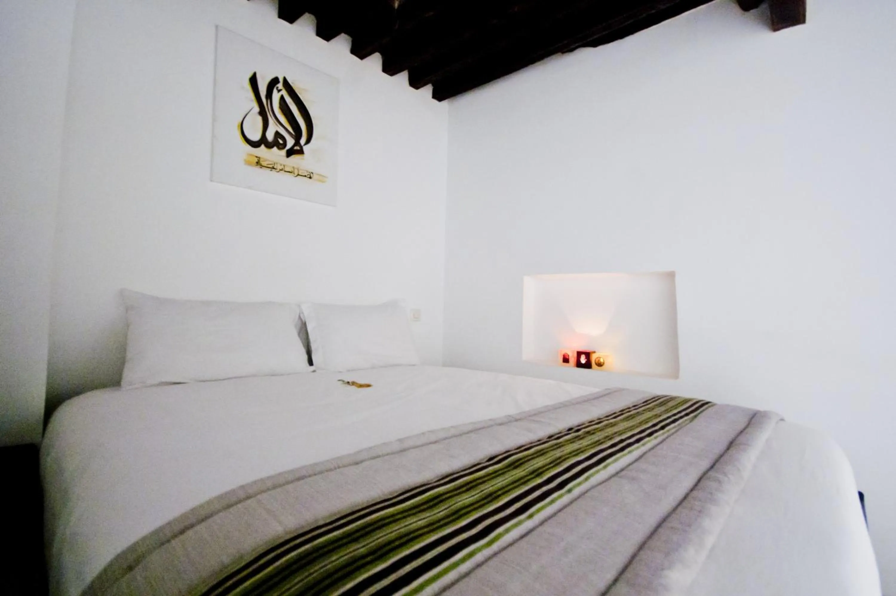 Bed in Riad El Maâti