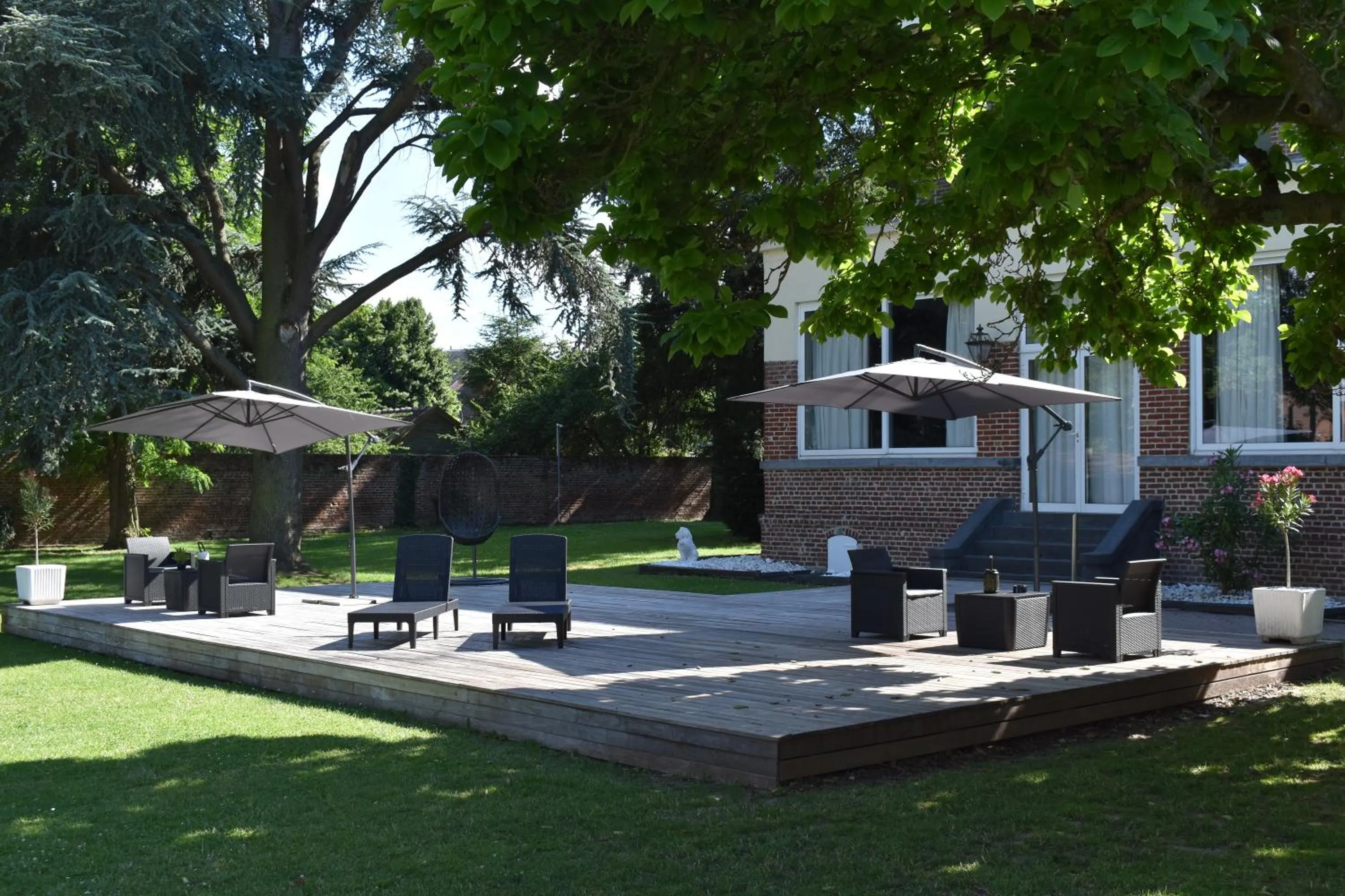 Patio in Logis Manoir de Fourcy