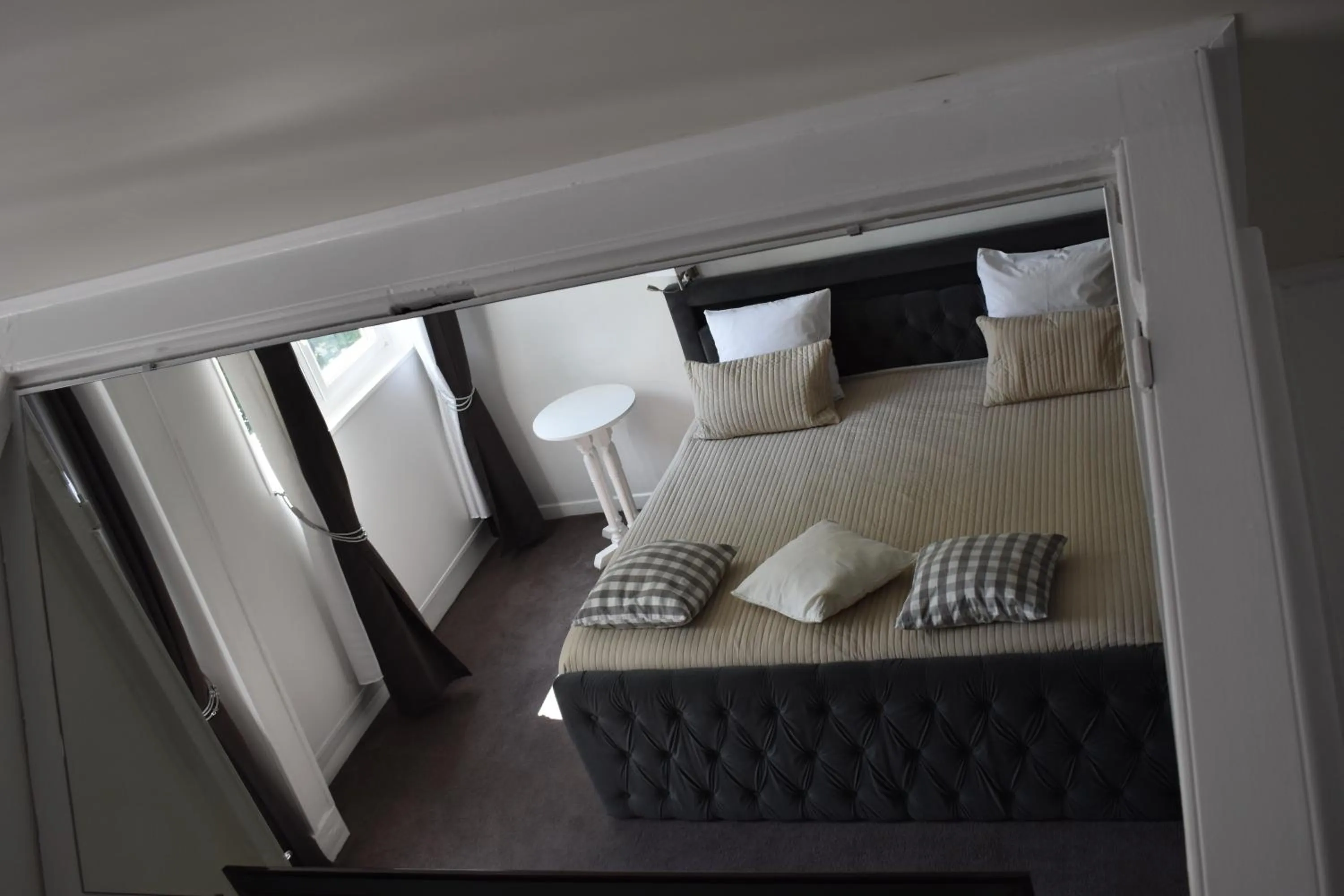 Photo of the whole room, Bed in Logis Manoir de Fourcy