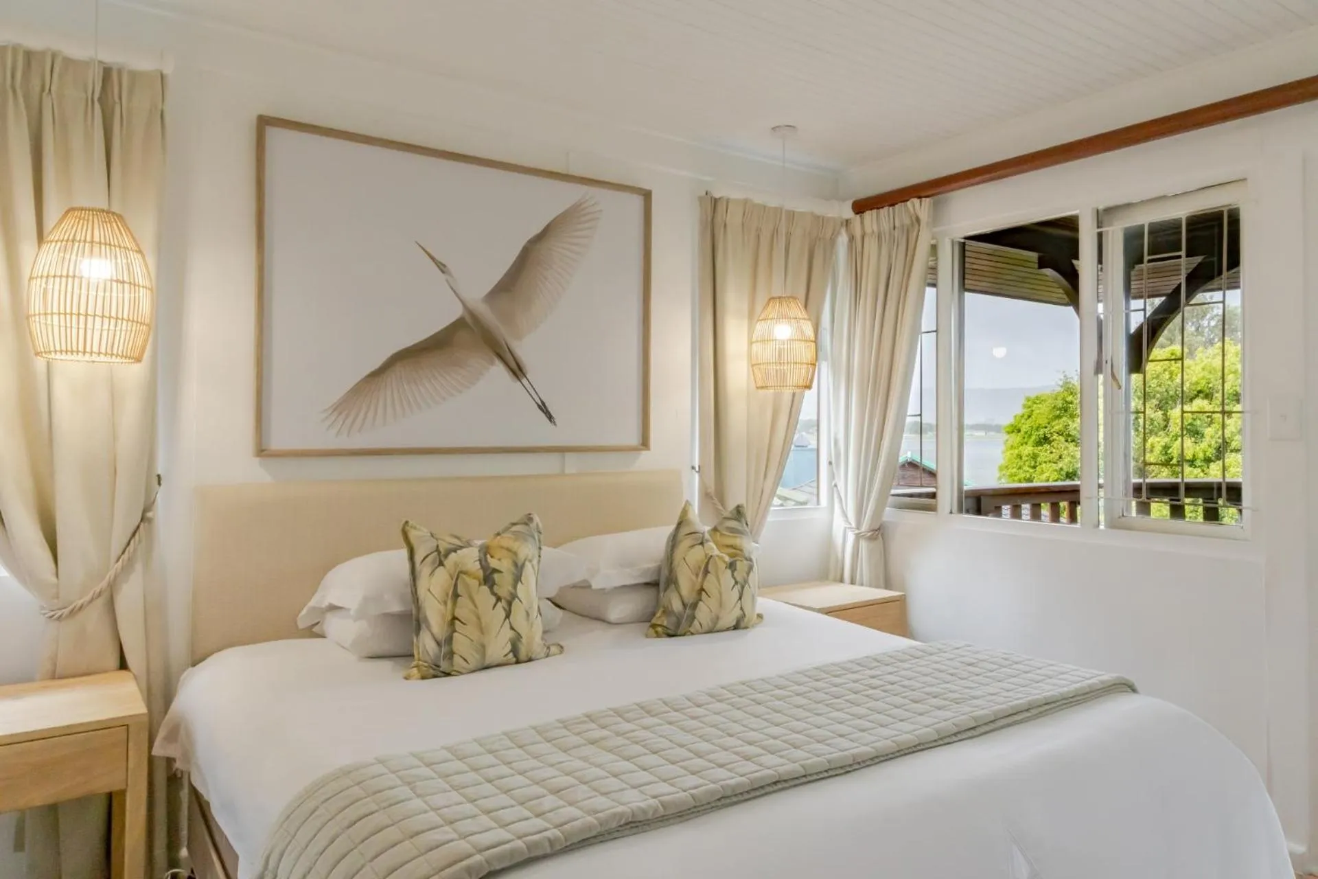 1 Bedroom Lagoon Chalet in Knysna River Club by First Private Stays