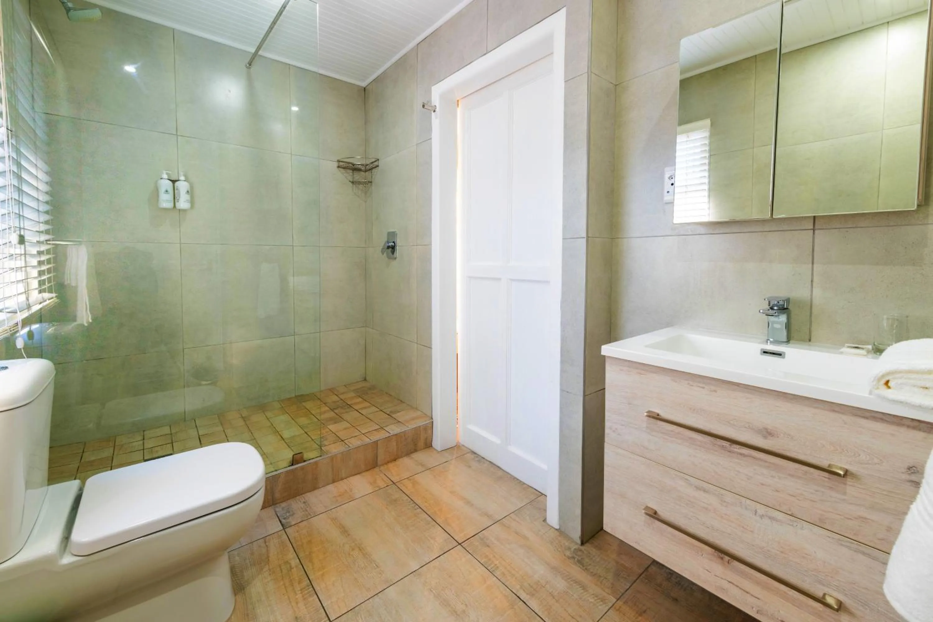 Shower in Knysna River Club by First Private Stays