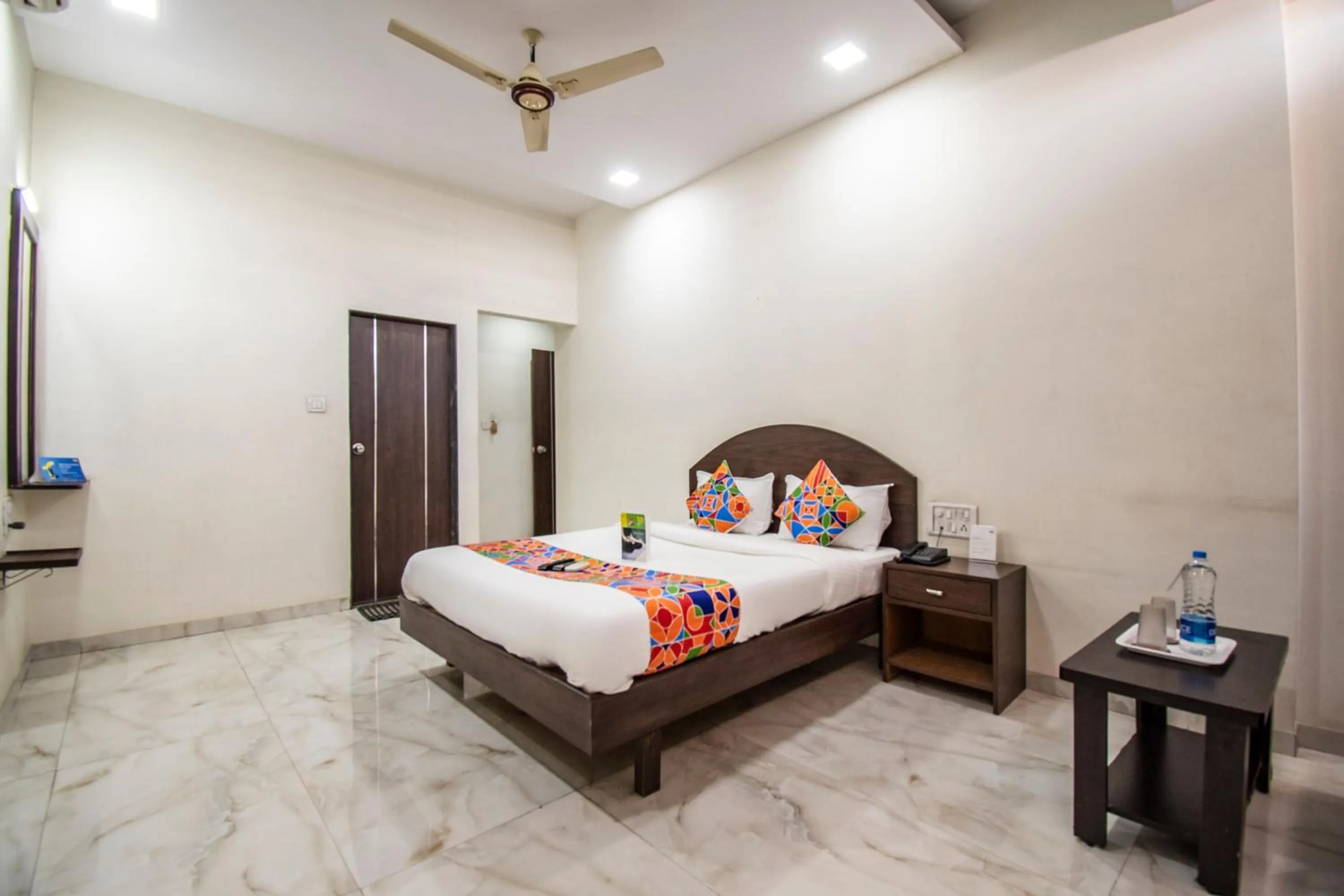 Deluxe Room - single occupancy in Super Hotel O Nashik Near Vijay Mamta Theatre Formerly Sahara Inn