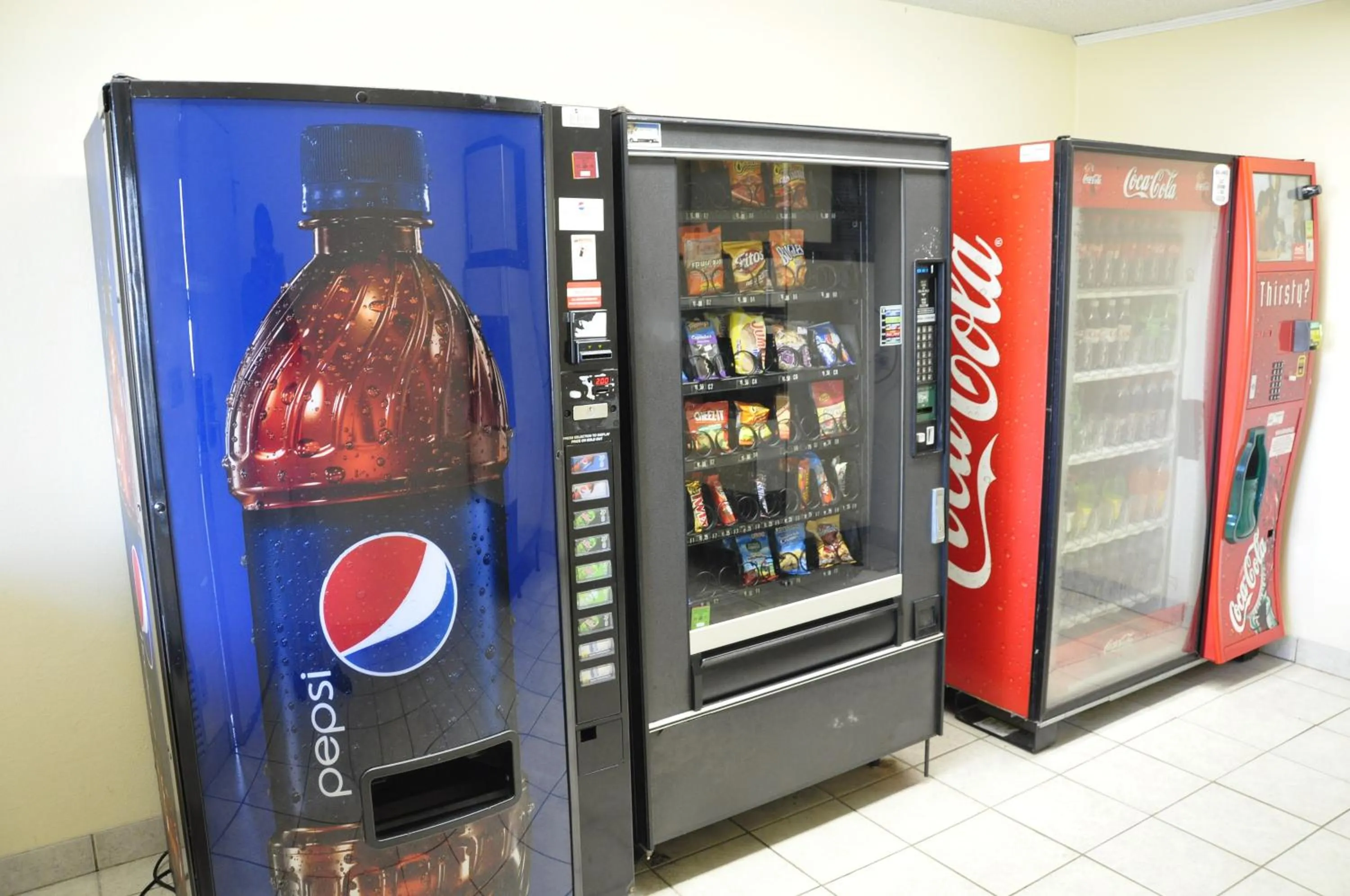 Food and drinks in Motel 6-Little Rock, AR - Airport