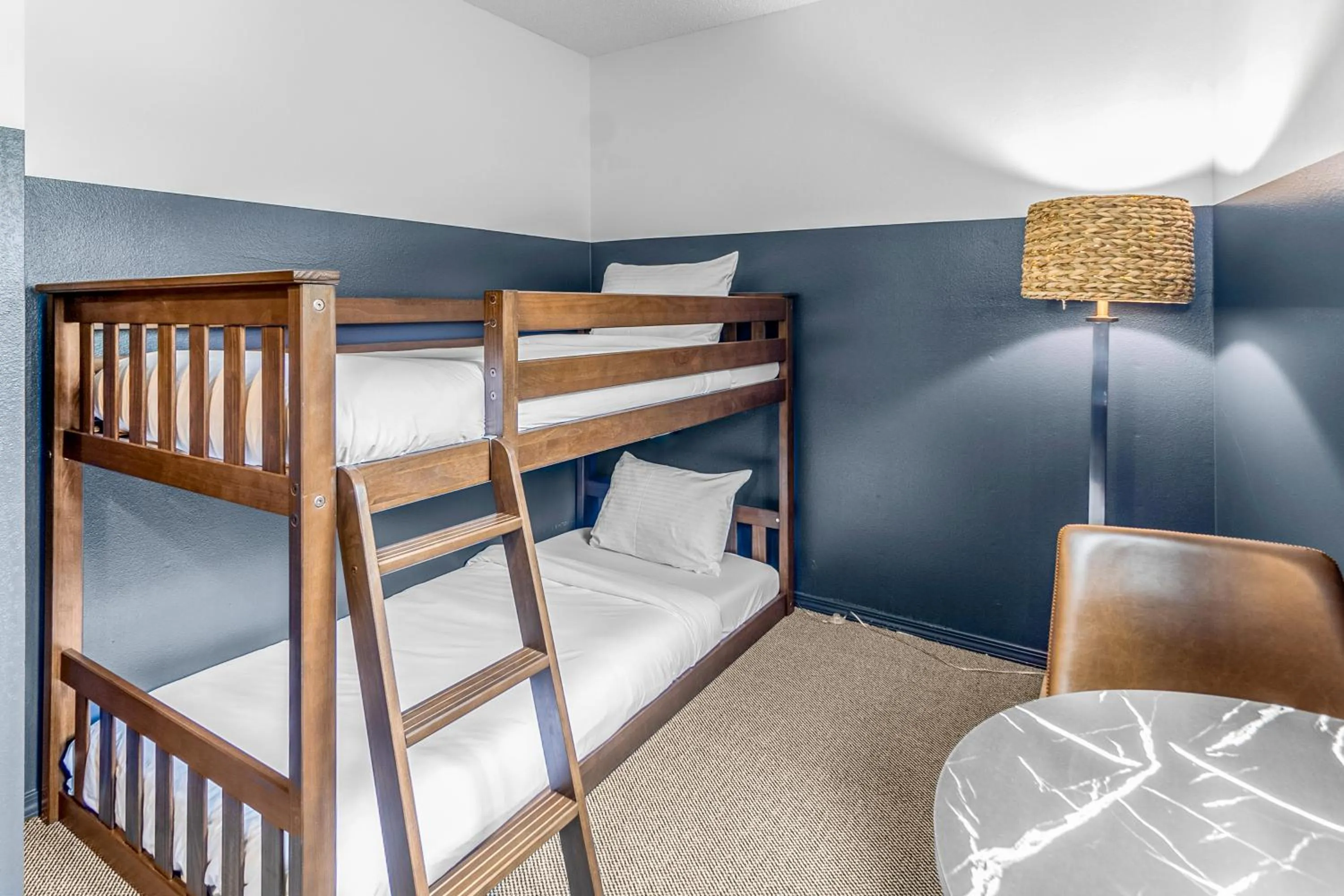 Bedroom, Bed in The Angler Lodge