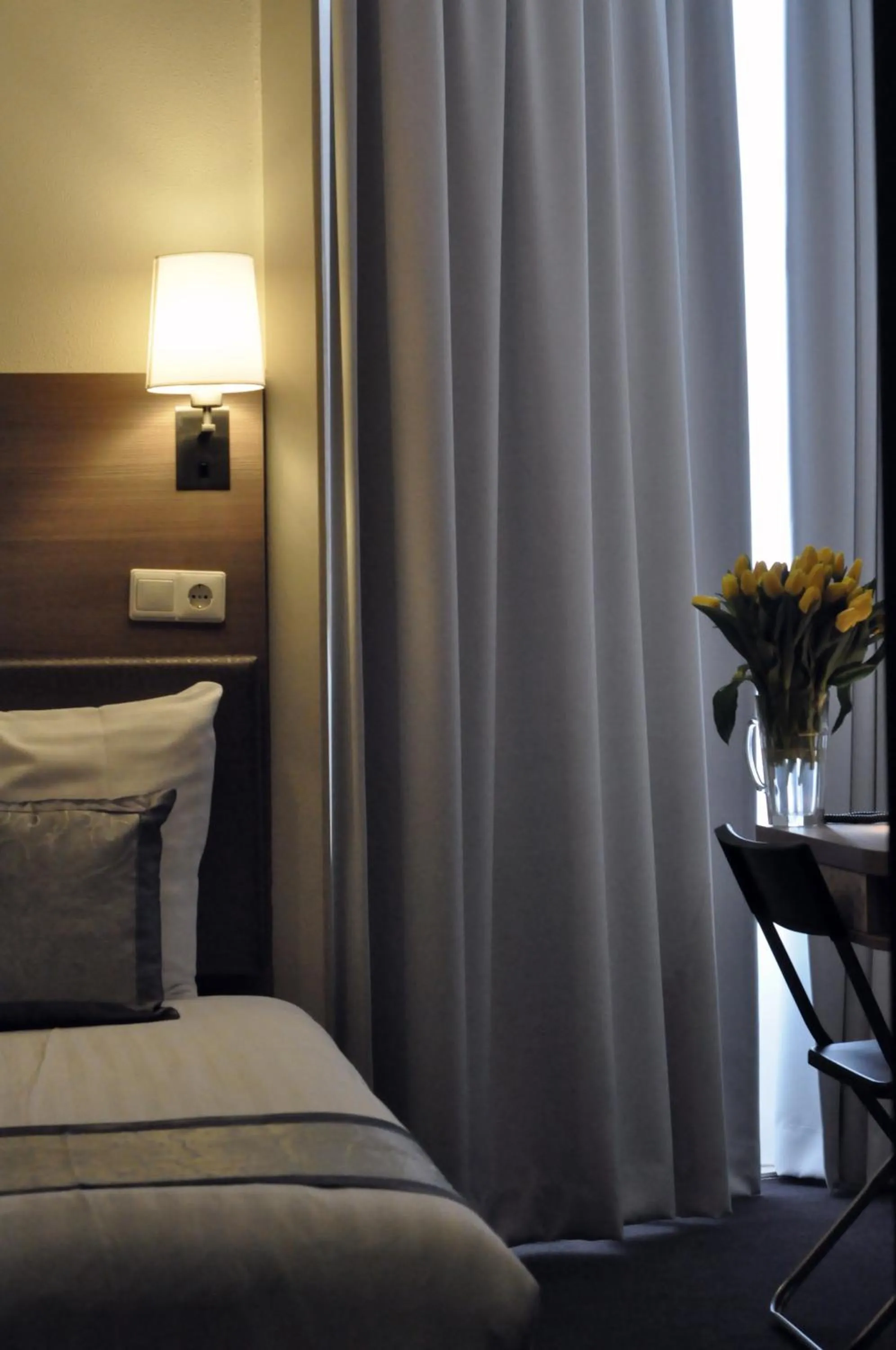 Bed in The Concert Hotel