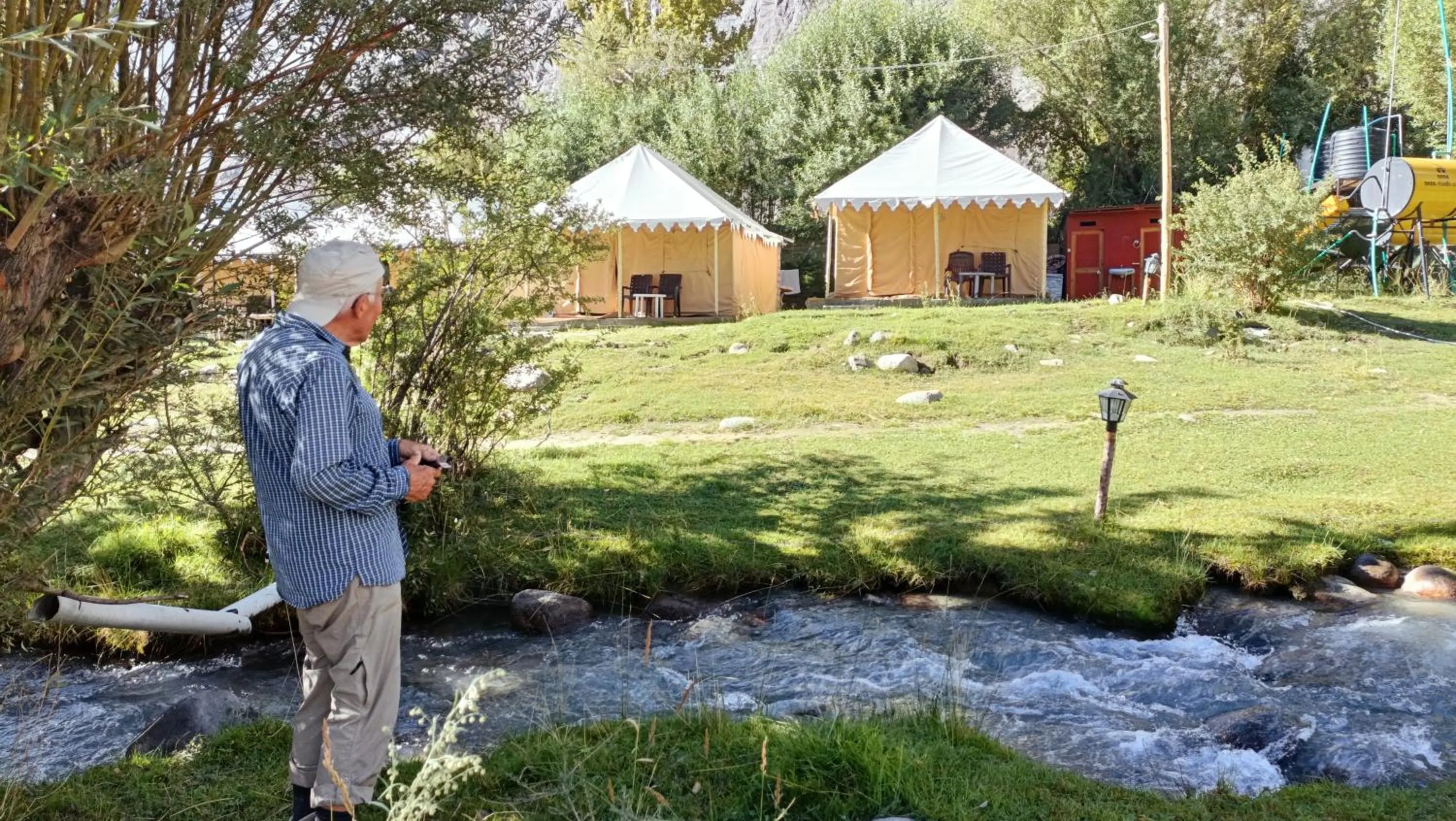 Royal Deluxe Camp & Resort, Hunder- Nubra