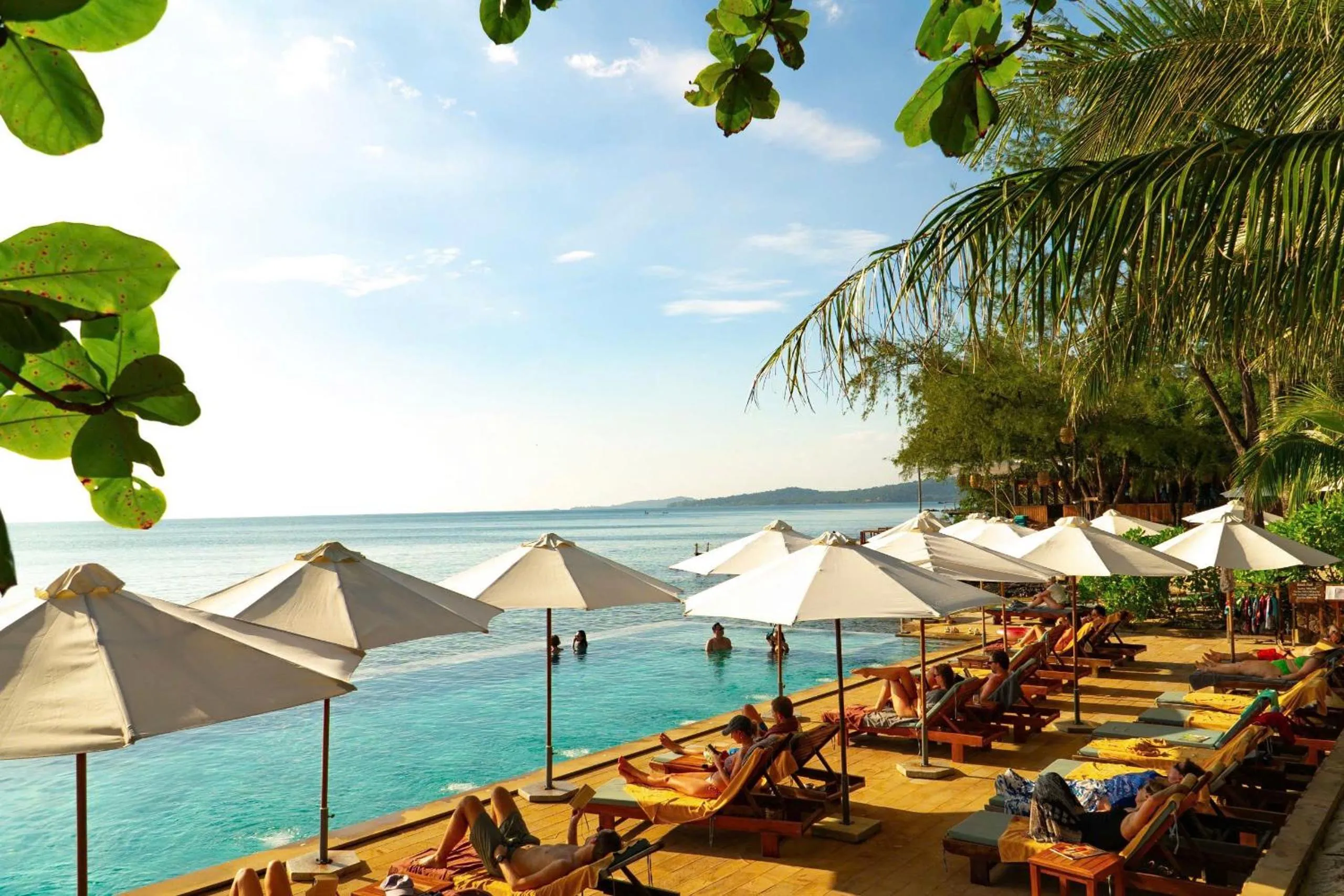 Swimming pool in Camia Resort & Spa