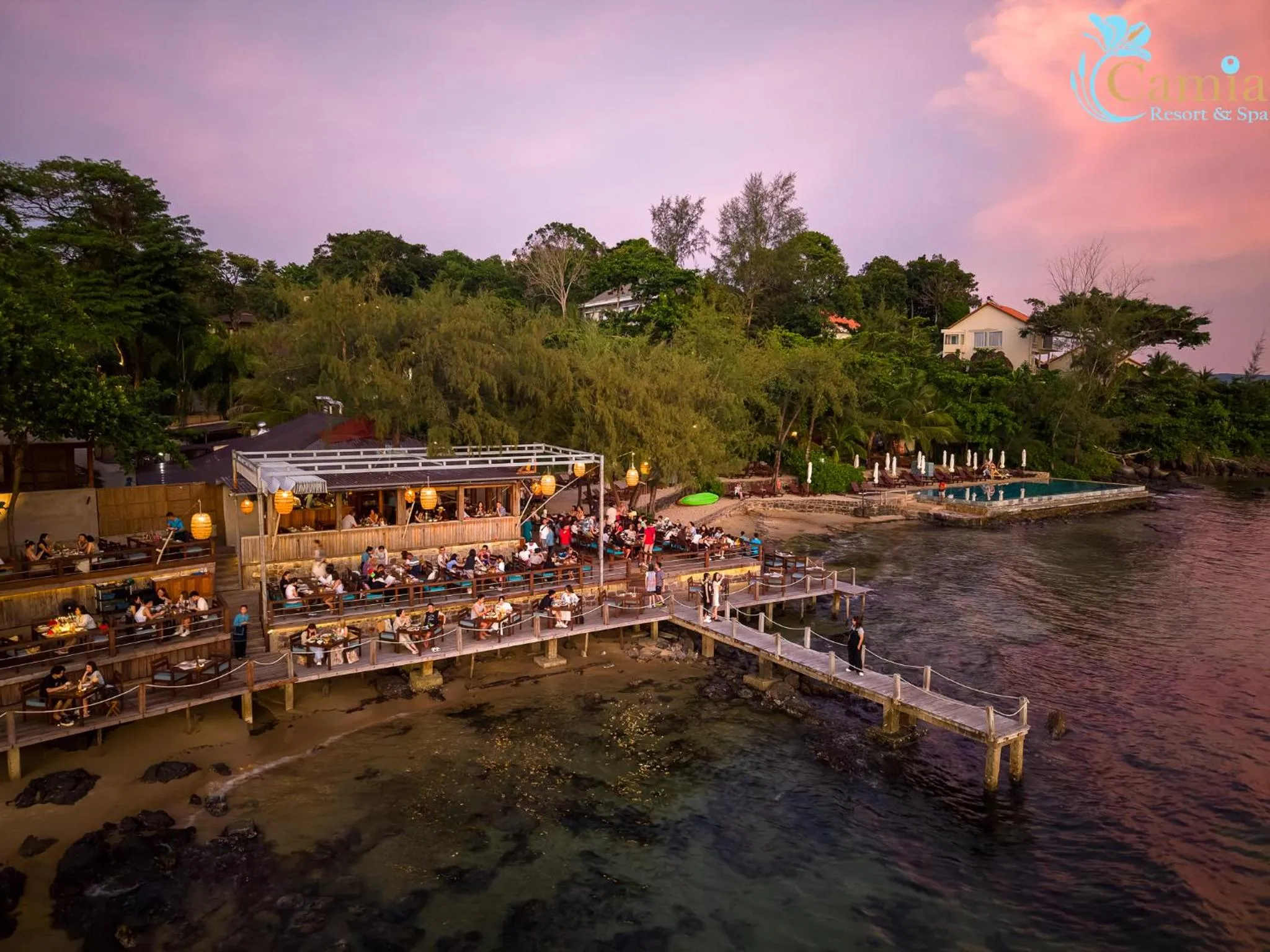 Restaurant/places to eat in Camia Resort & Spa