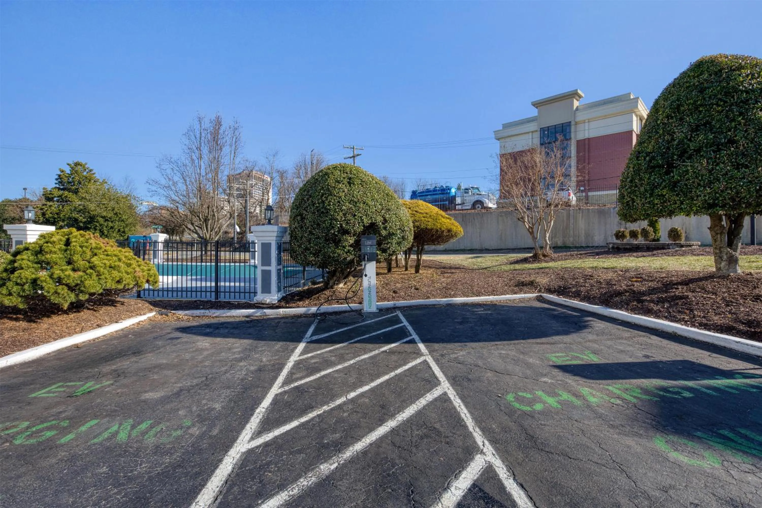 Property building in Best Western Greensboro Coliseum Inn