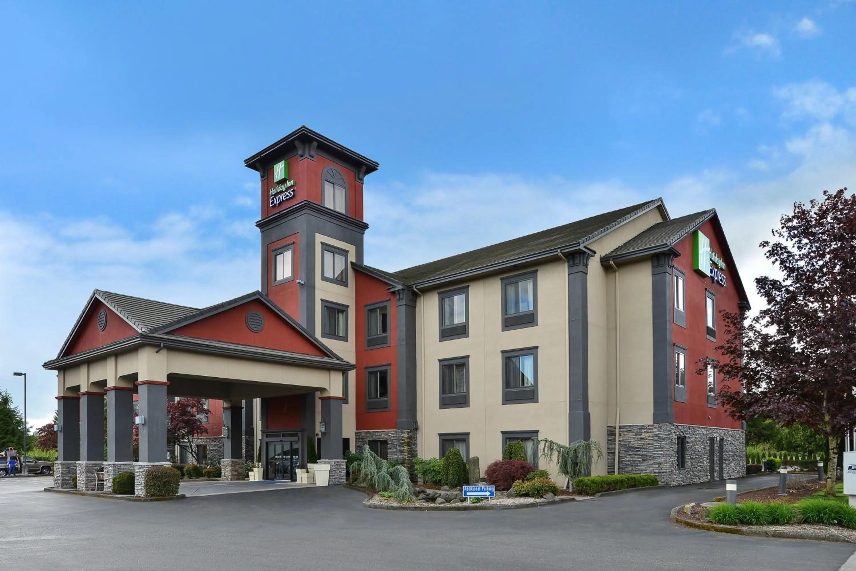 Property building in Holiday Inn Express Vancouver North by IHG