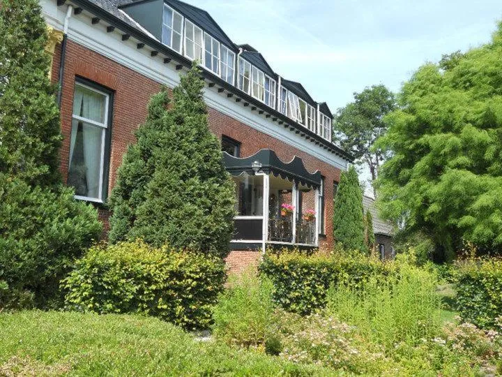 Facade/entrance in Hostel Herberg de Esborg Scheemda