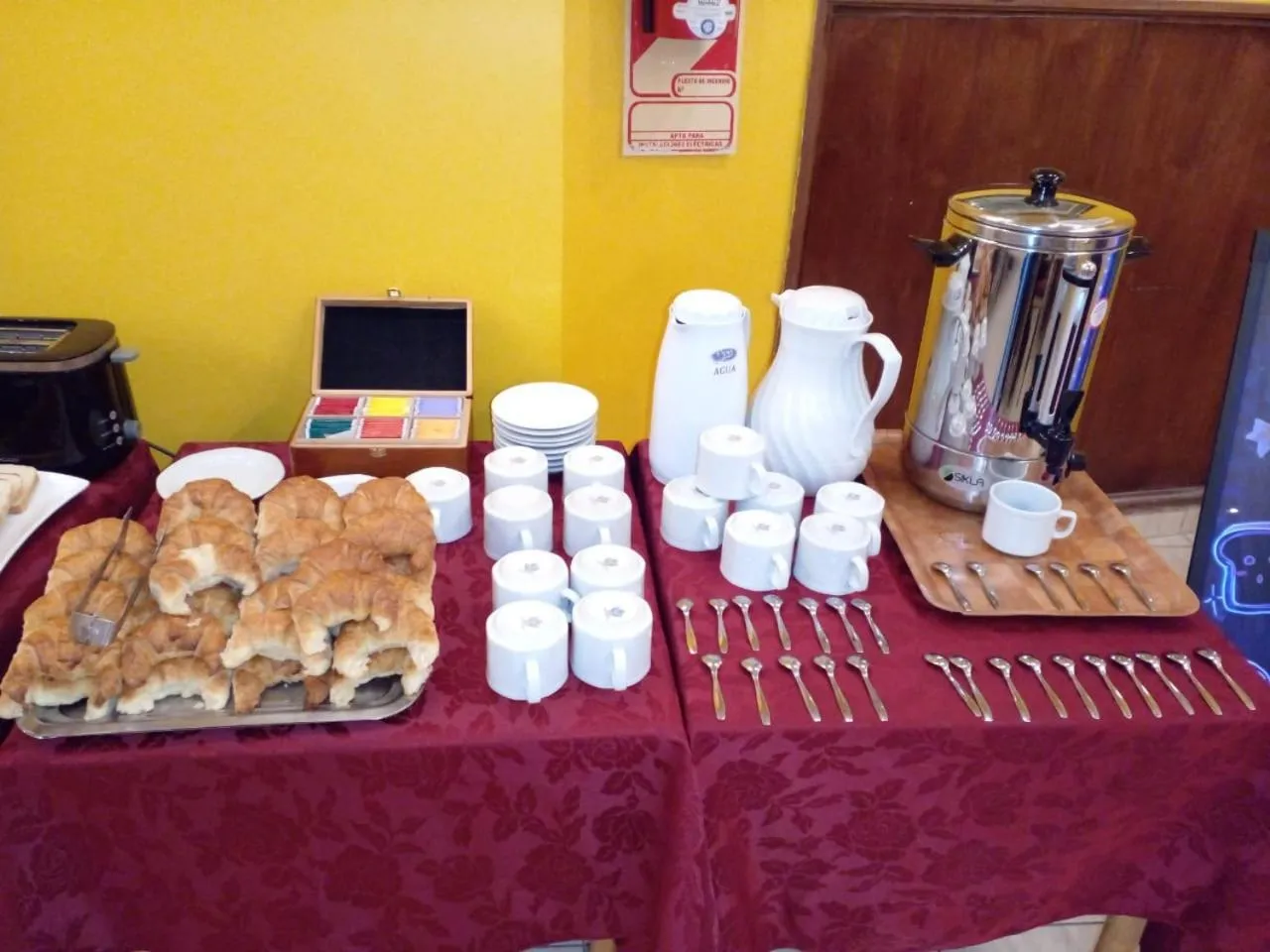 Breakfast in Hotel Tres Sargentos