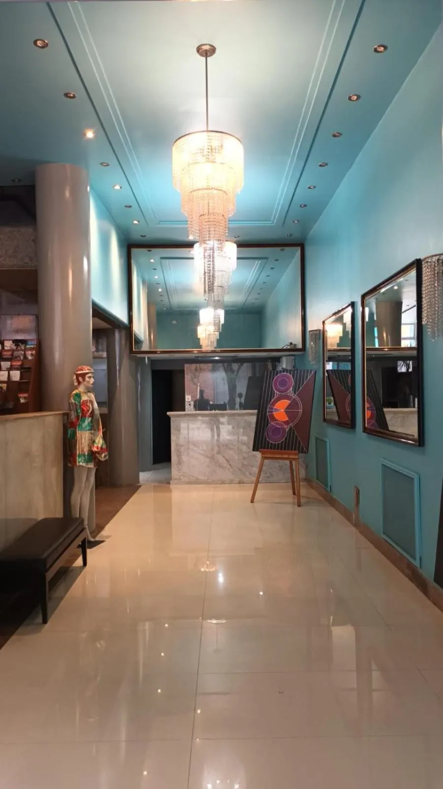 Lobby or reception in Hotel Tres Sargentos