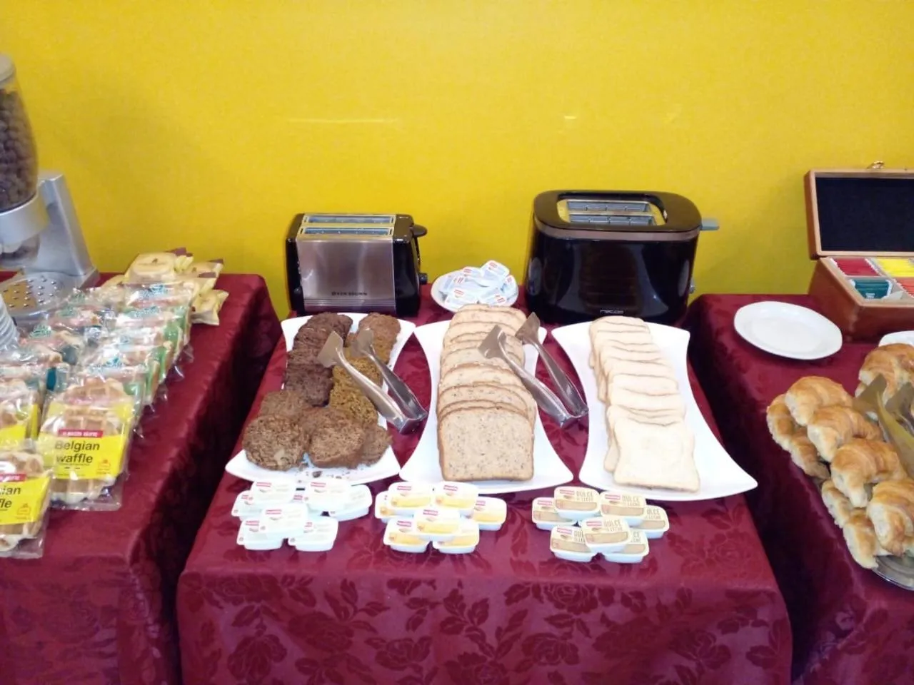 Breakfast in Hotel Tres Sargentos