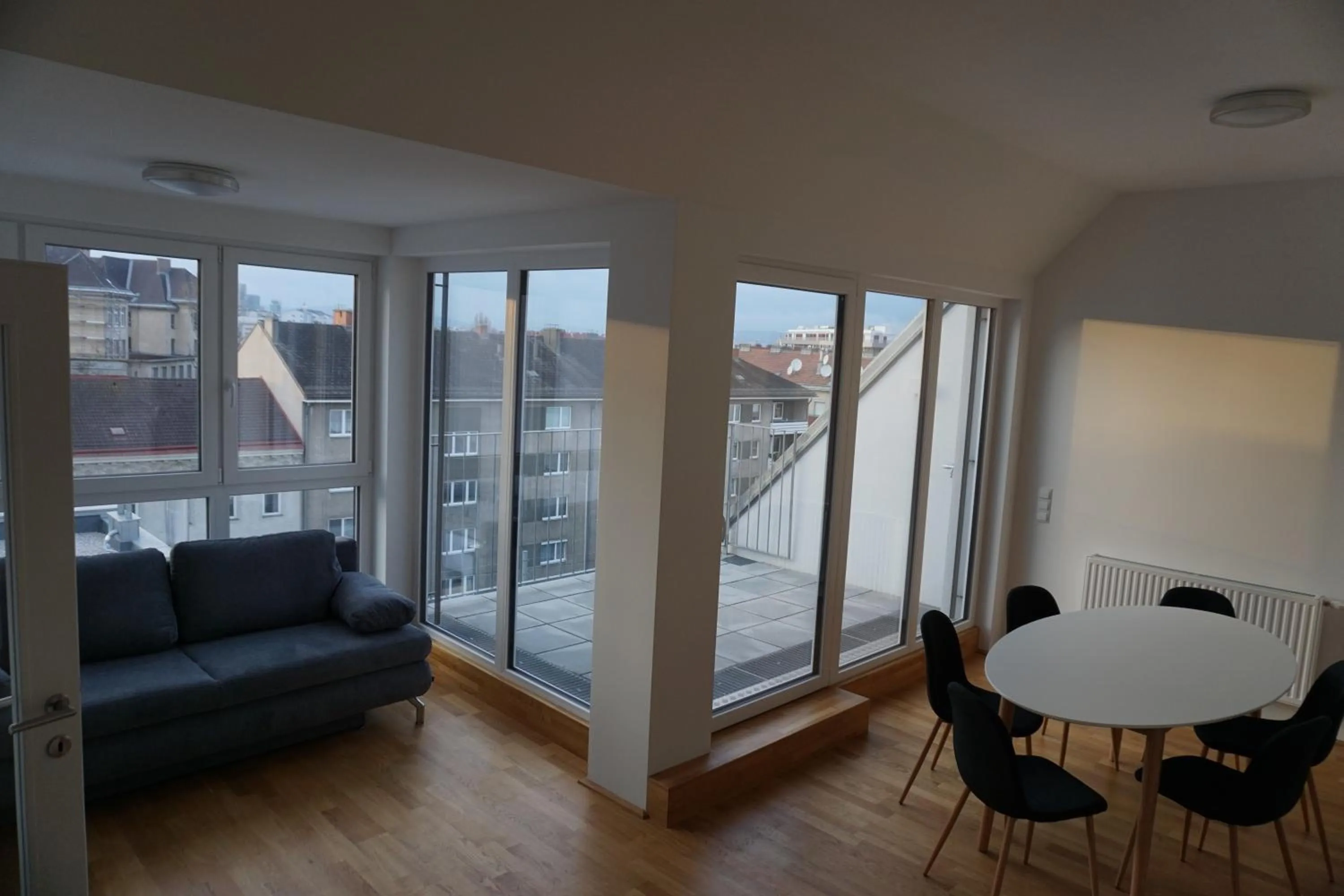 Living room in 4 Beds and More Vienna Apartments - Contactless check-in