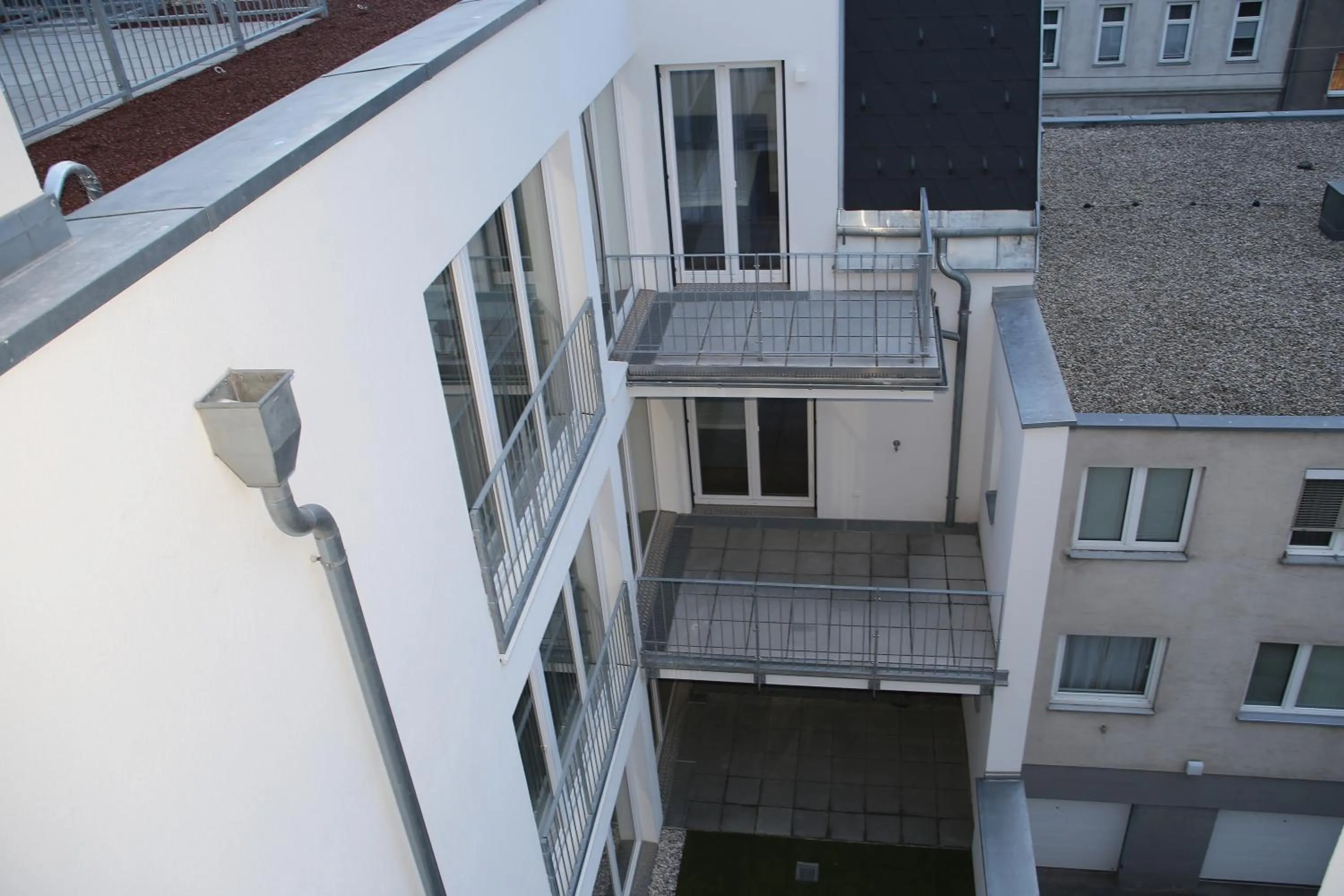 Property building in 4 Beds and More Vienna Apartments - Contactless check-in
