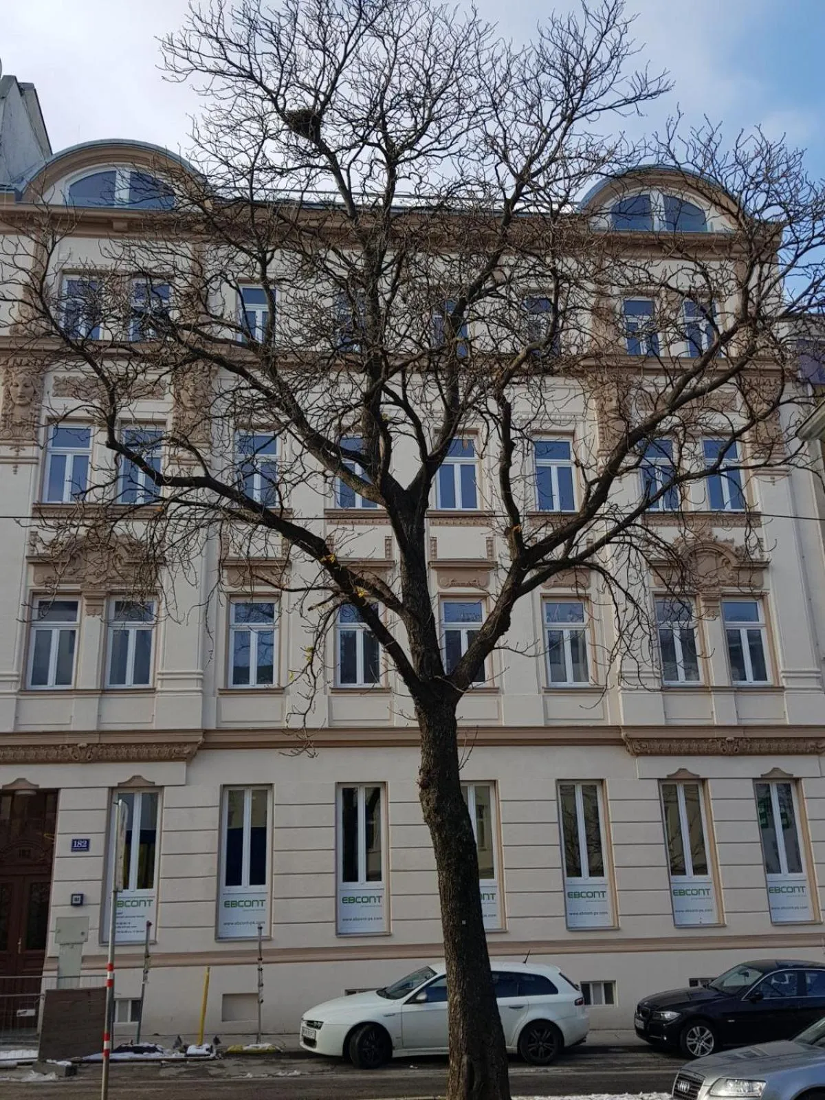 Property building in 4 Beds and More Vienna Apartments - Contactless check-in