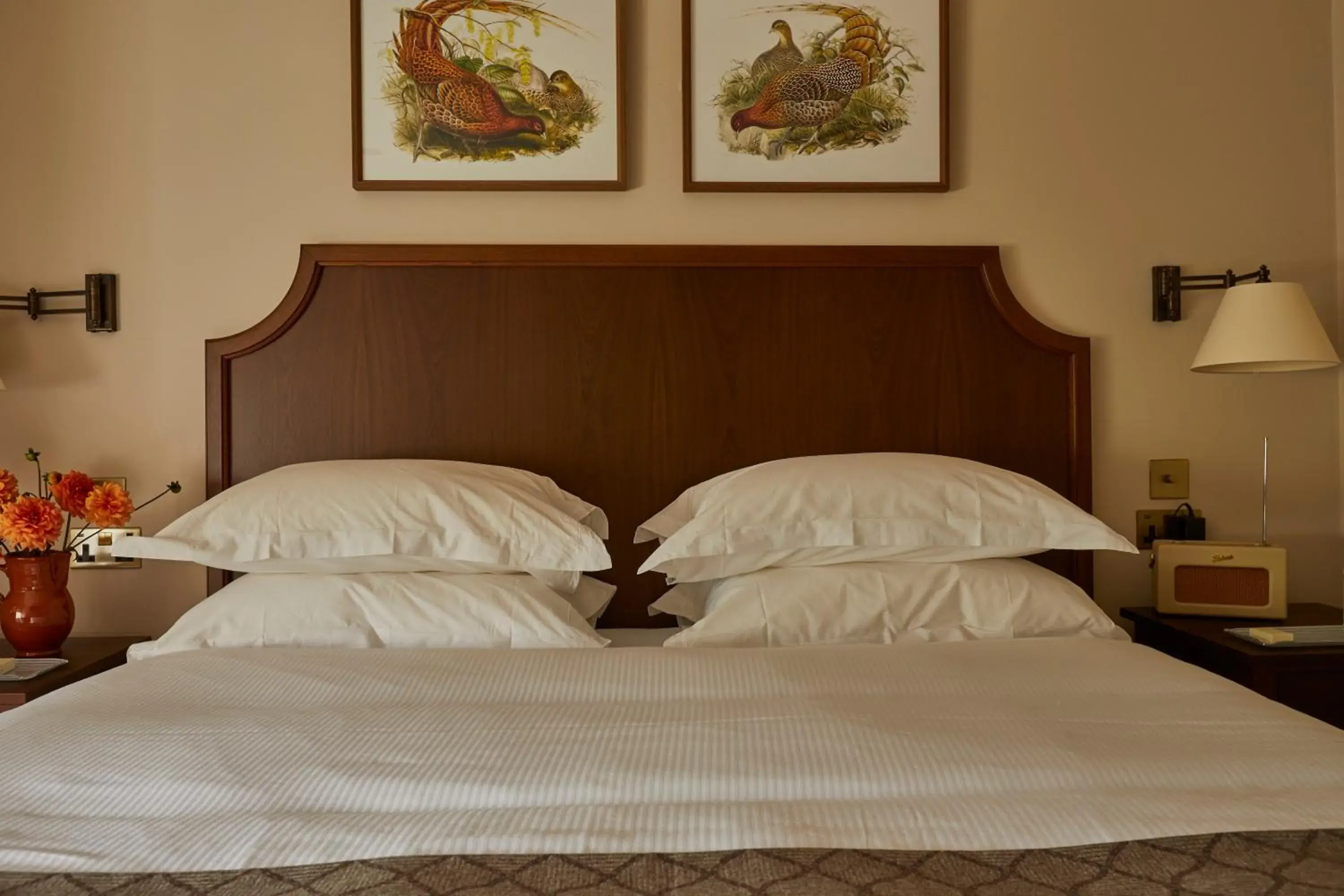 Family Room in The Woolpack Inn Family Room in The Woolpack Inn