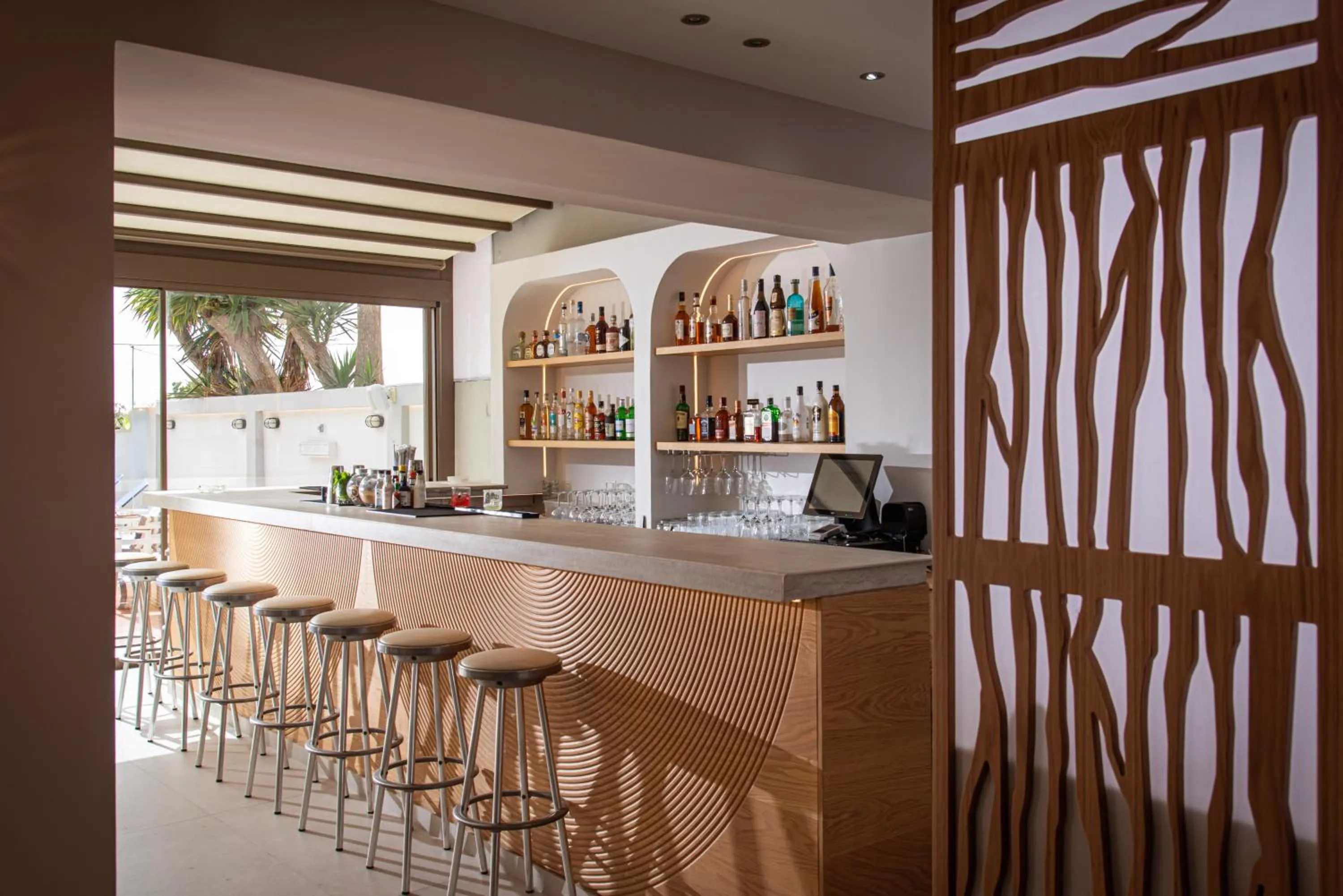 Lounge or bar in Mary Hotel & Mary Royal Suites