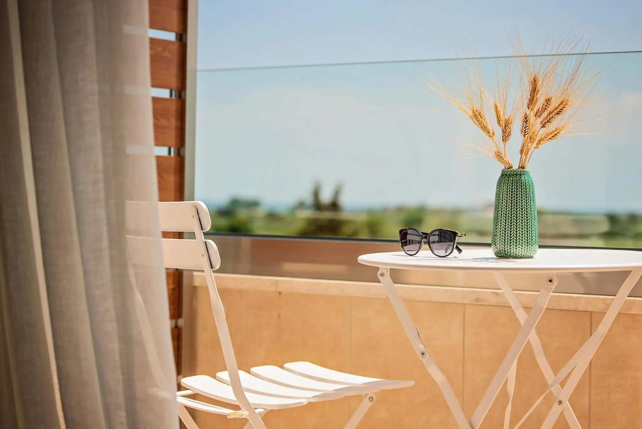 Balcony/Terrace in Mythic Summer Hotel