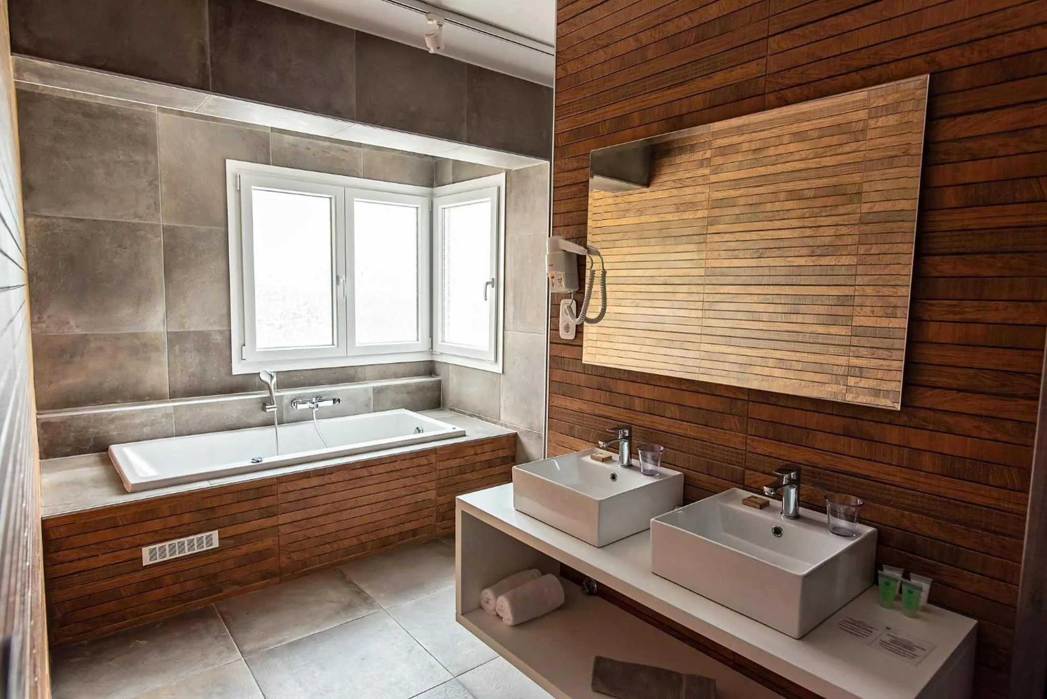 Bathroom in Mythic Summer Hotel