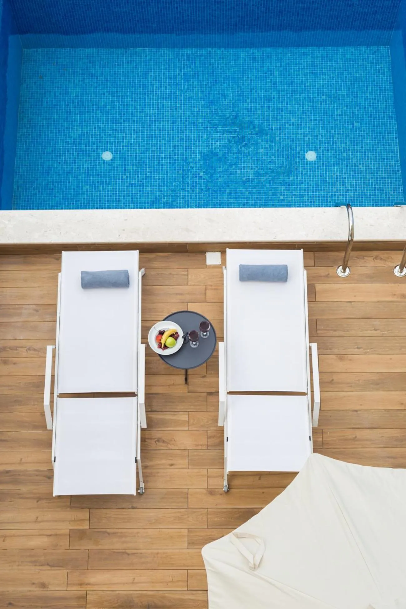 Swimming pool in Mythic Summer Hotel