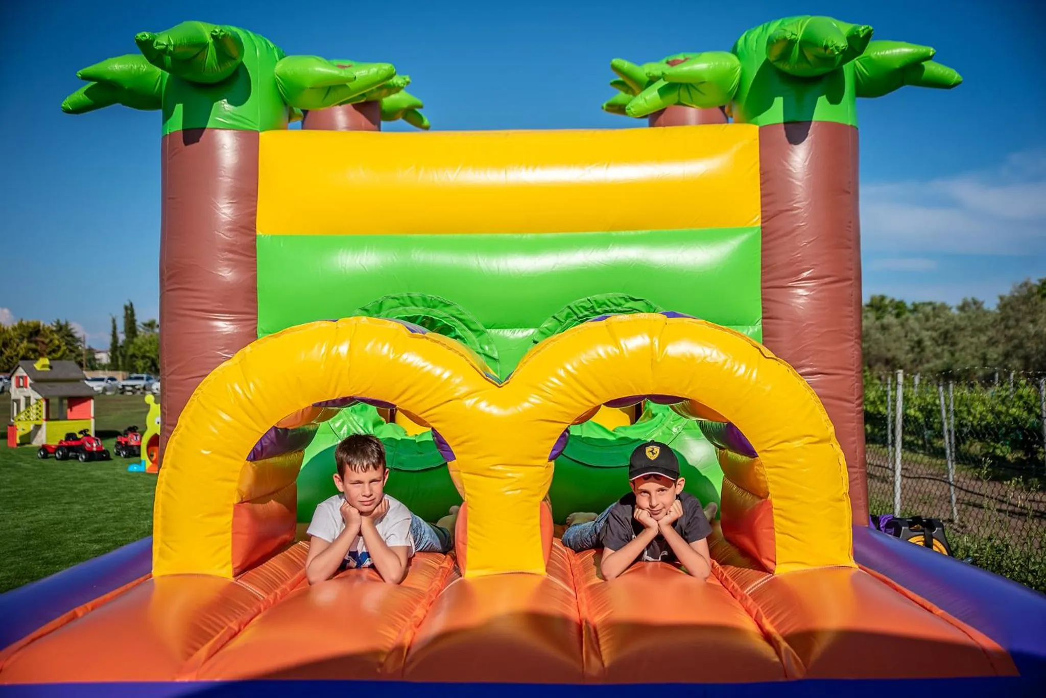 Area and facilities in Mythic Summer Hotel